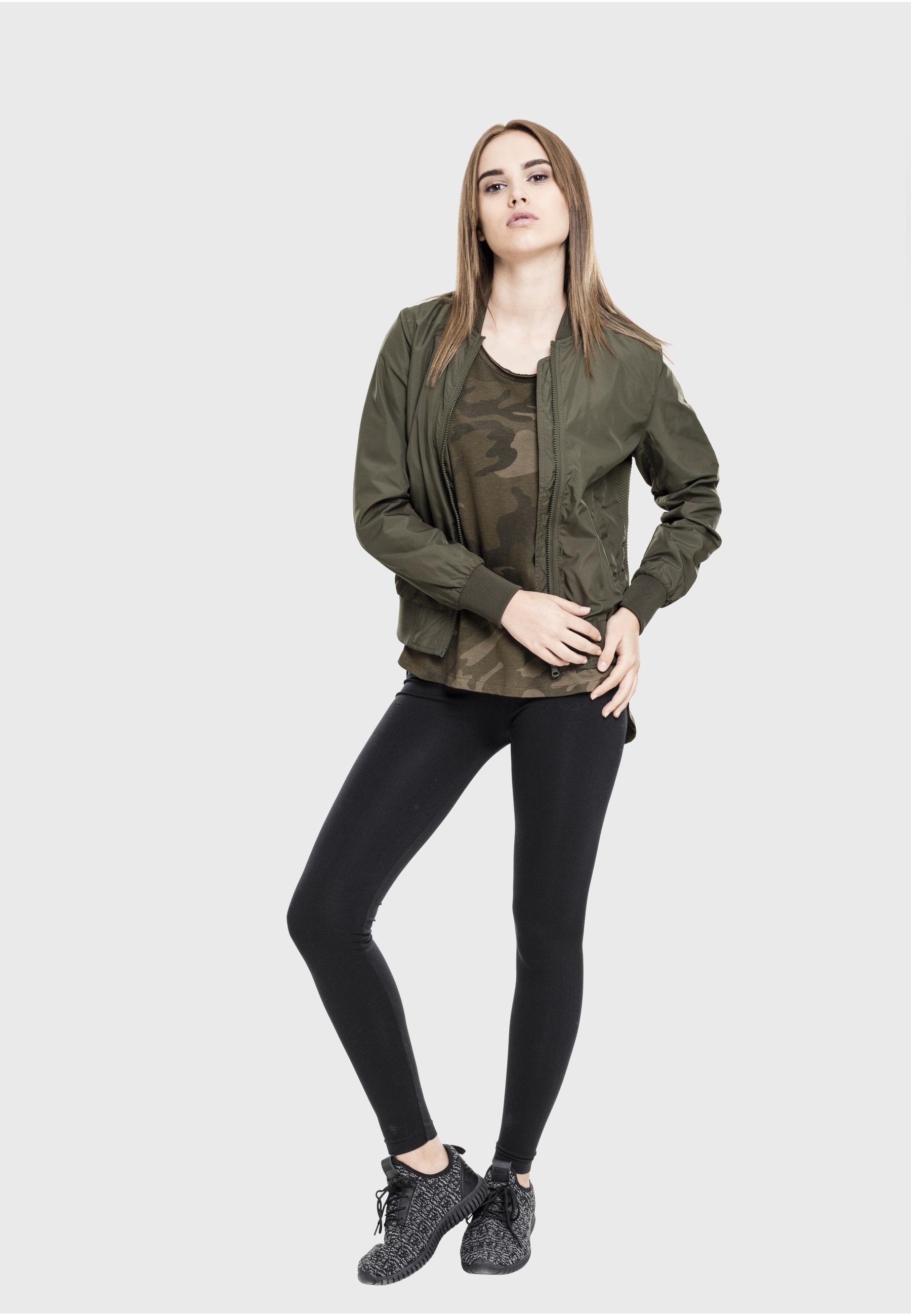 URBAN CLASSICS T-Shirt »Urban Classics Damen Ladies Camo Back Shaped Tee« 1 Stk.