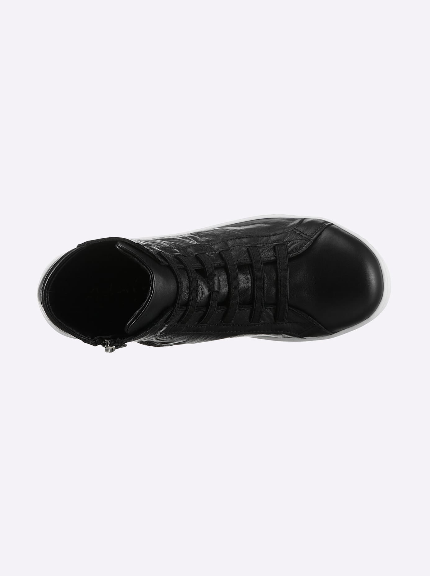 Stiefelette