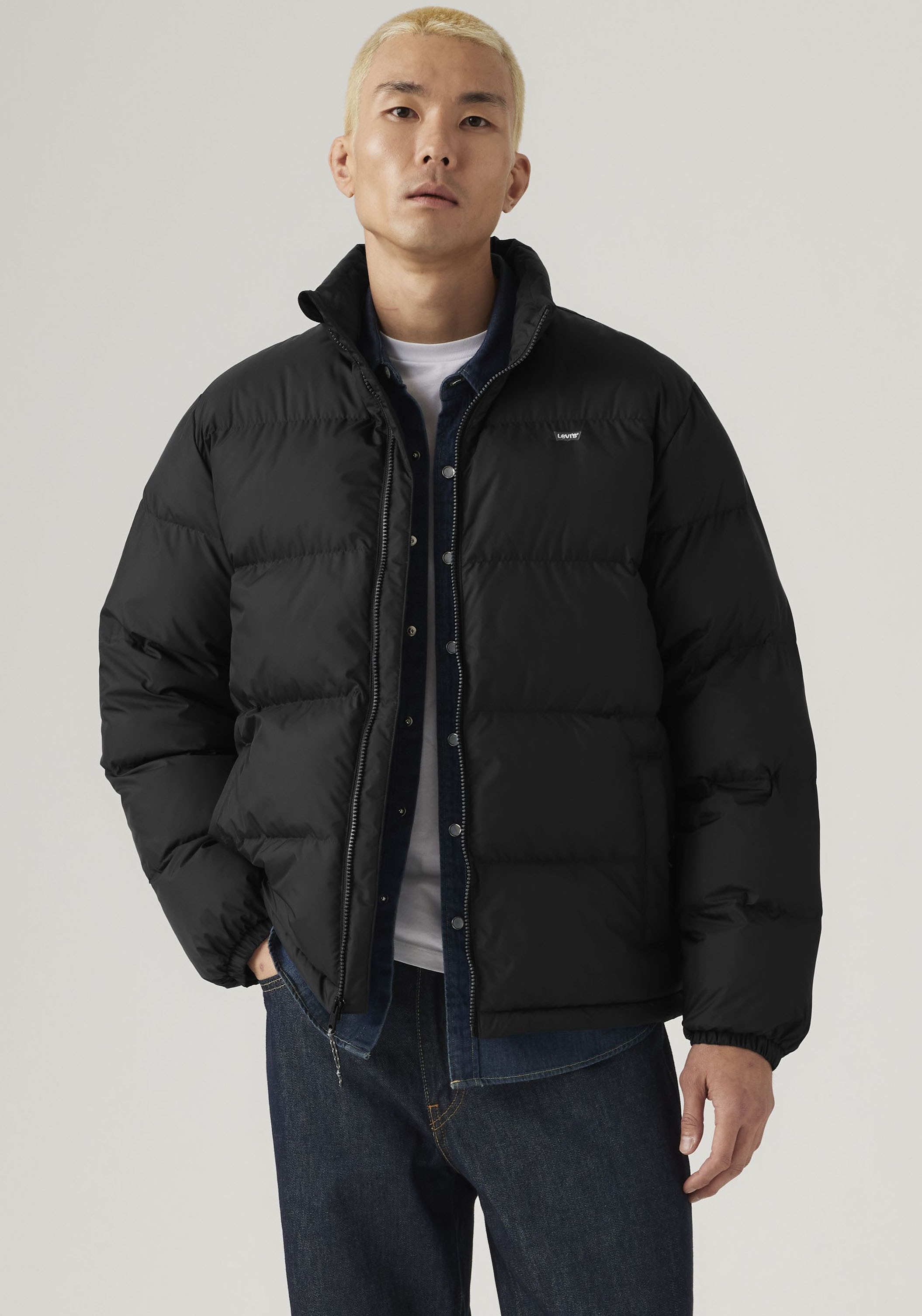 Levi's® Steppjacke »PIEDMONT SHORT PUFFER« ohne Kapuze mit Reißverschluss und Stehkragen