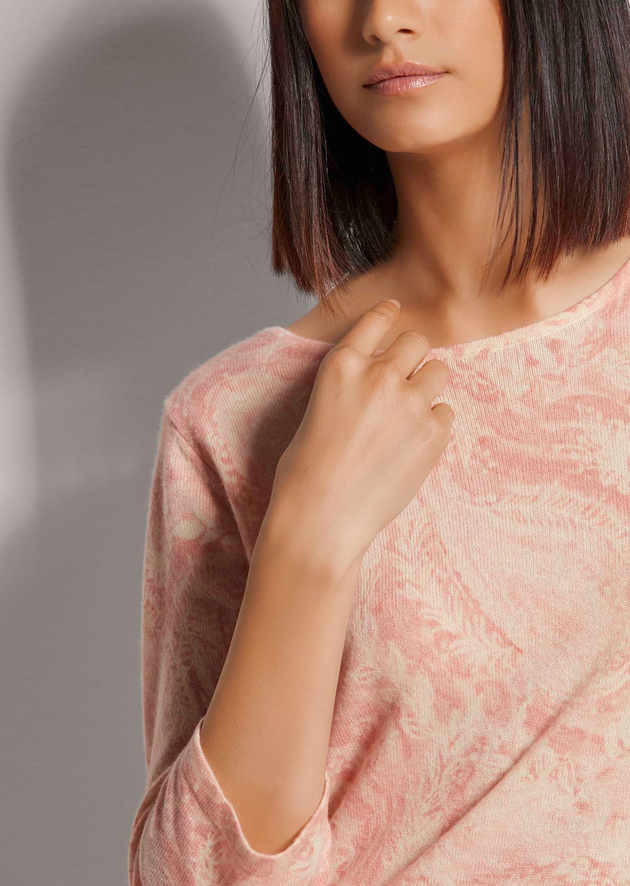 MADELEINE Longpullover »Pullover V-Pullover mit Kaschmir«
