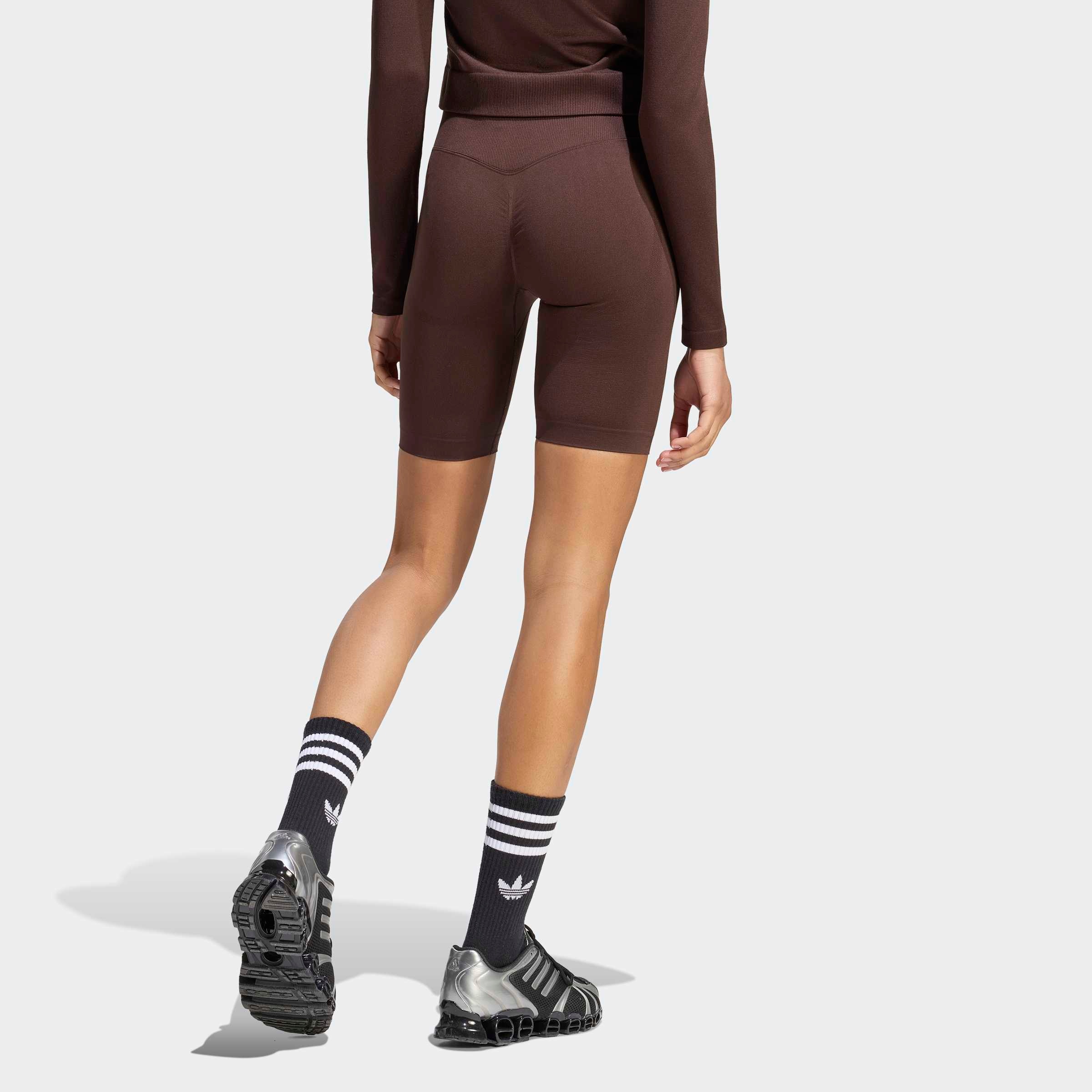 adidas Originals Shorts »ESSENTIALS, NAHTLOS, 13 CM«