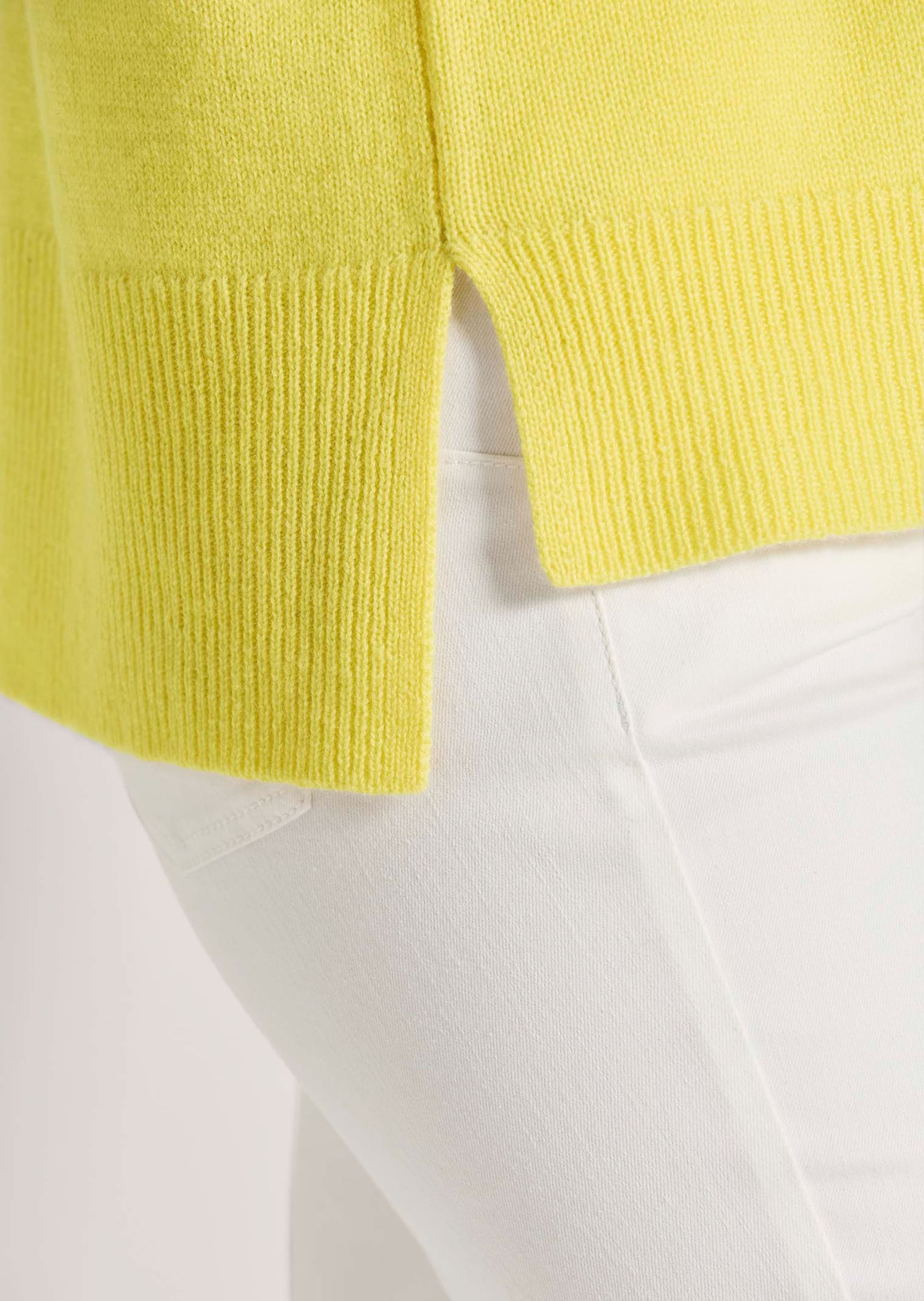 MADELEINE Longpullover »Pullover Kaschmir-Pullover mit V-Ausschnitt«