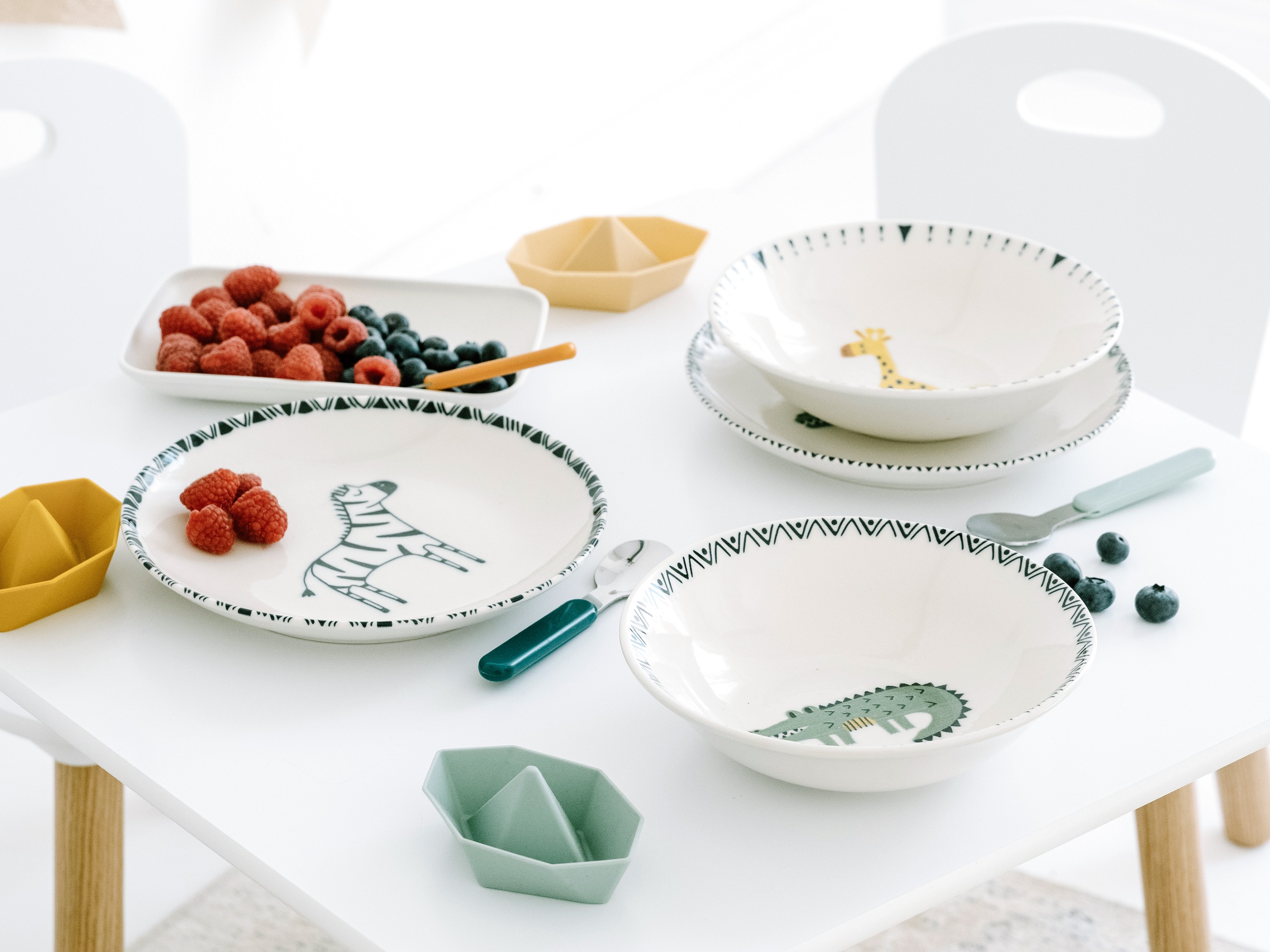 CreaTable Teller-Set »Safari, Teller 21 cm, 4-tlg.« Teller Set, Tierabbildungen, Nordische Ästhetik