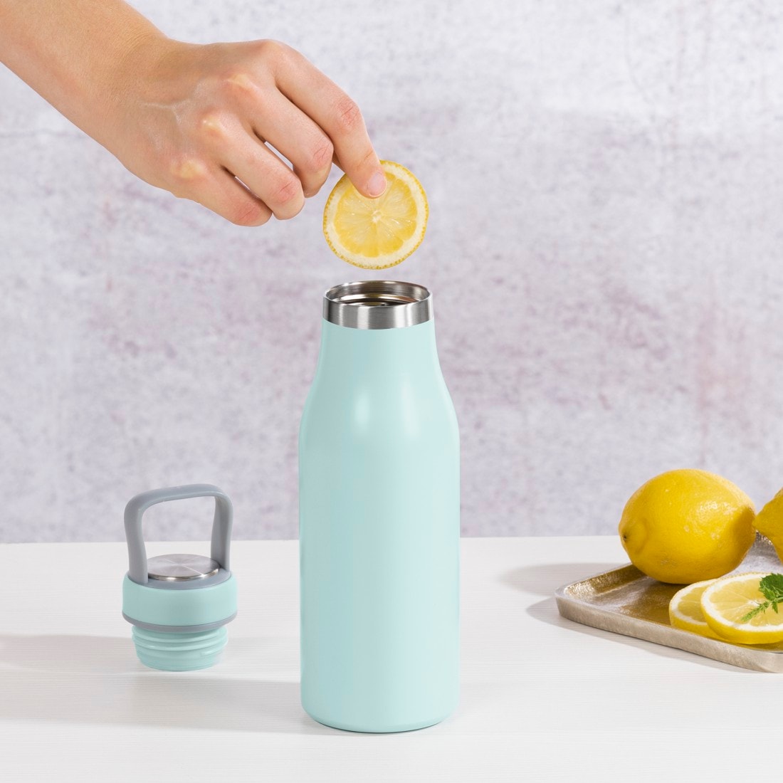 Xavax Isolierflasche »Trinkflasche 500 ml (doppelwandige Isolierflasche heiß 9 h, kalt 7 h)«