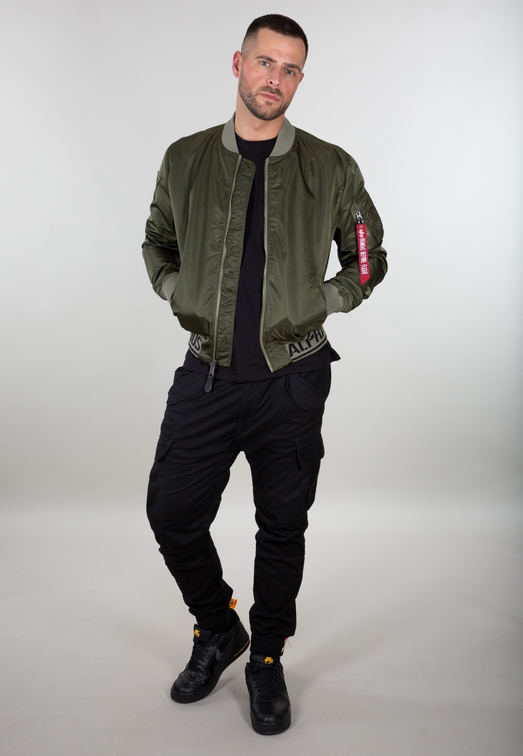 Alpha Industries Bomberjacke "MA-1 LW AR" günstig online kaufen