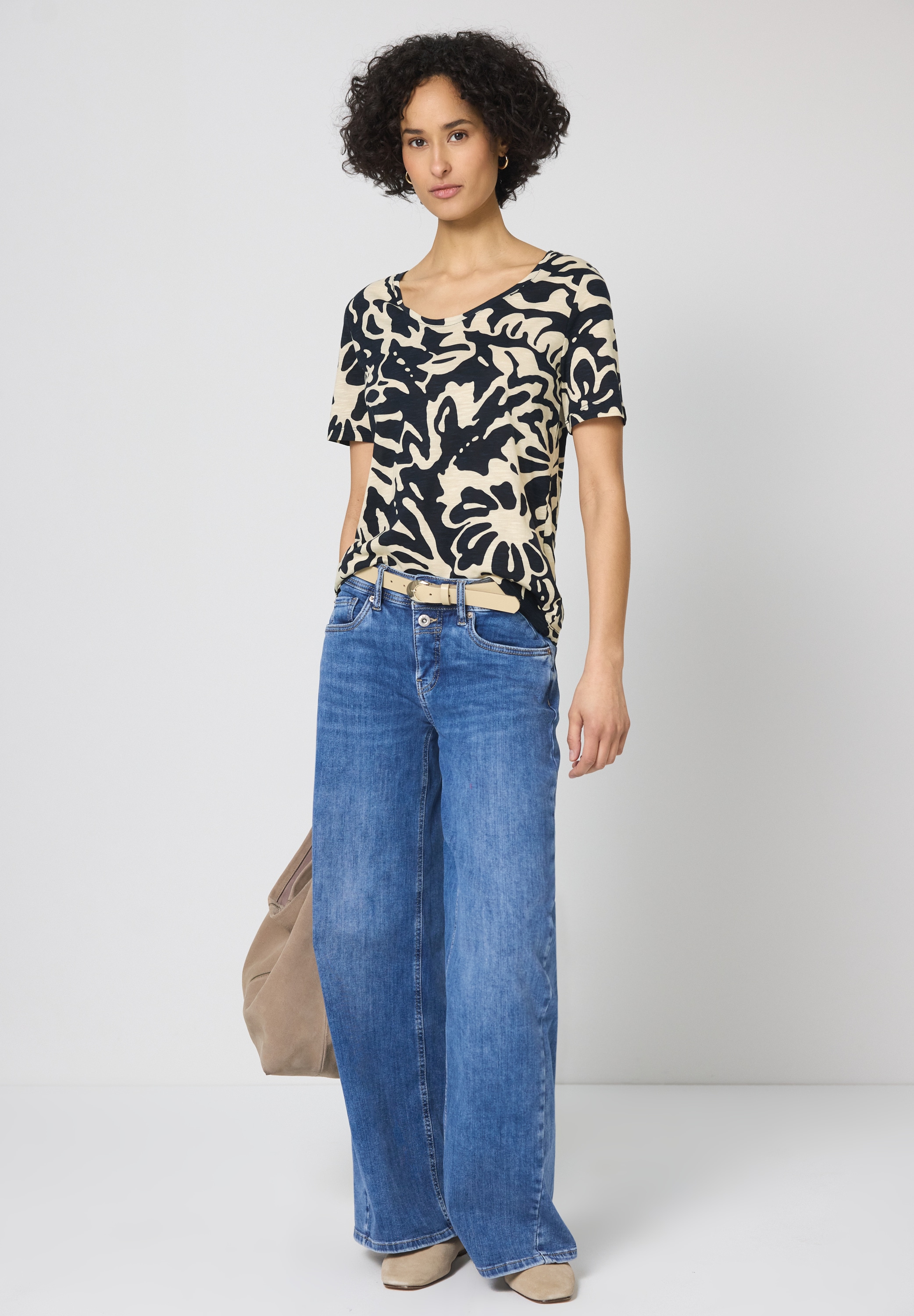 STREET ONE V-Shirt mit abgerundetem V-Ausschnitt