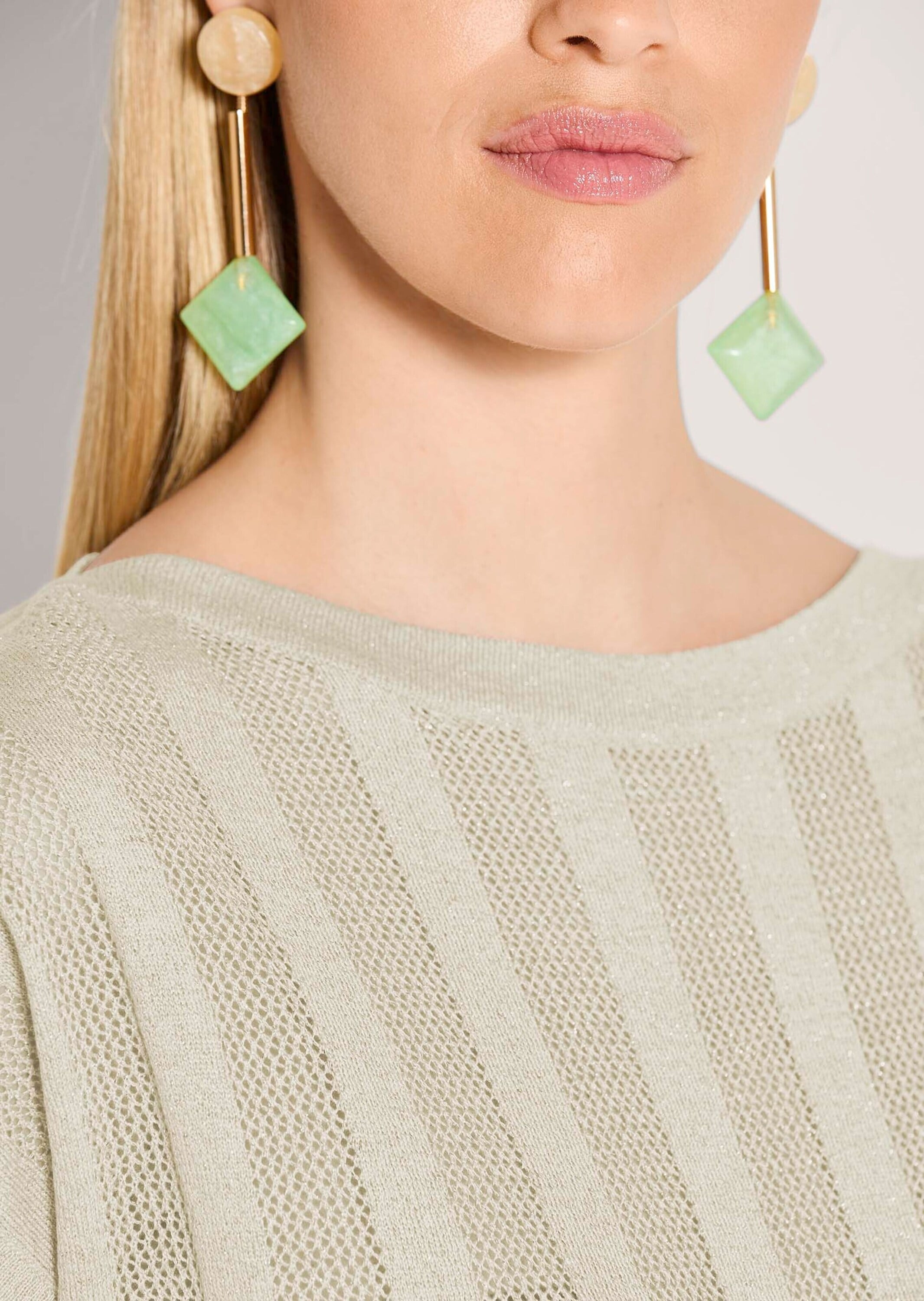 MADELEINE Longpullover »Strickpullover Sommerpullover mit Glanzeffekt« Leicht tranparente Optik