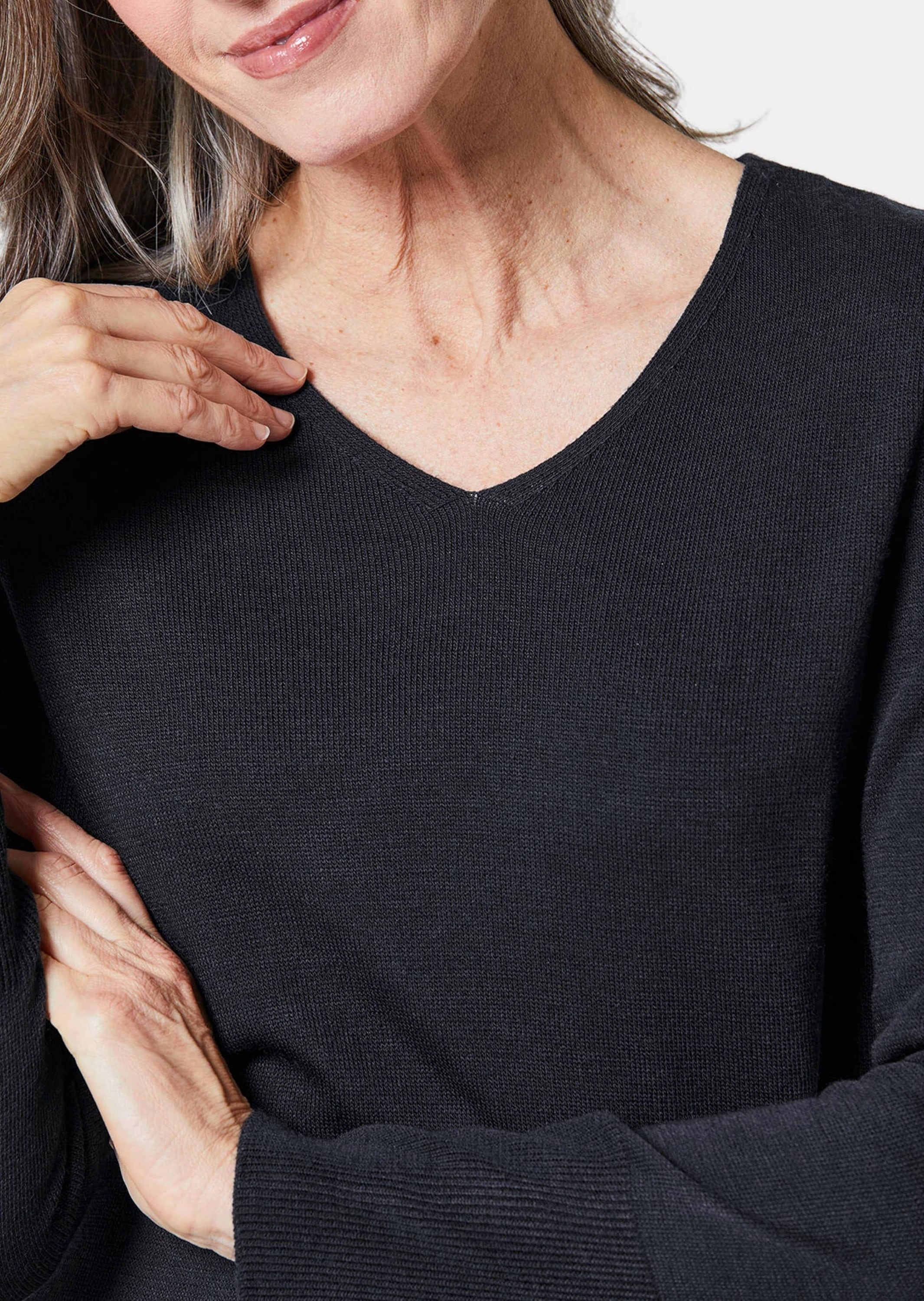 GOLDNER Strickpullover »Pullover mit V-Ausschnitt Unkomplizierter Pullover mit V-Ausschnitt«