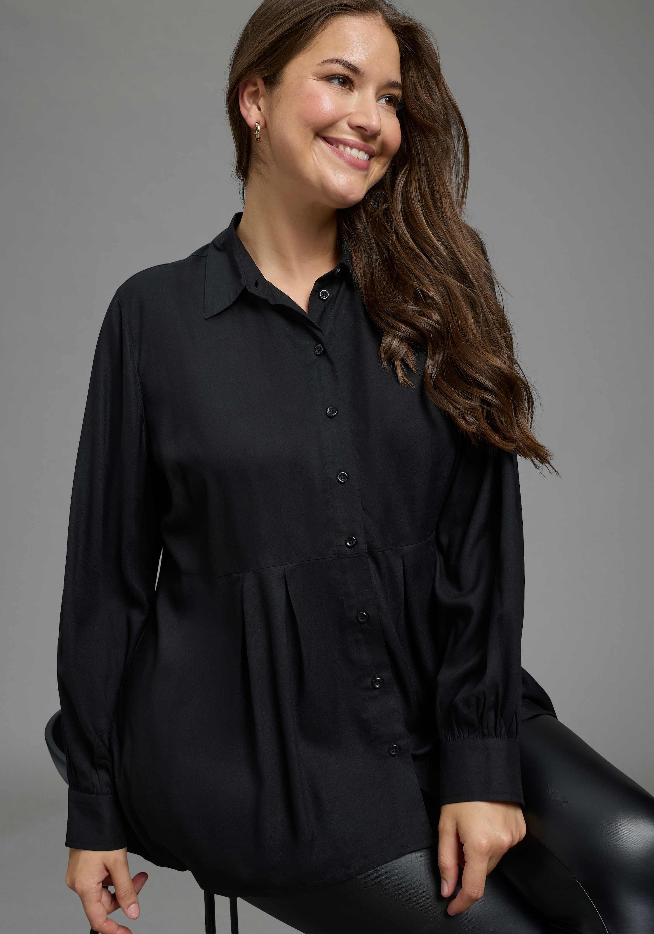 Laura Scott CURVE Longbluse "Große Größen" femininer Stil, aus Viskose, unifarbene Optik, mit Knöpfen