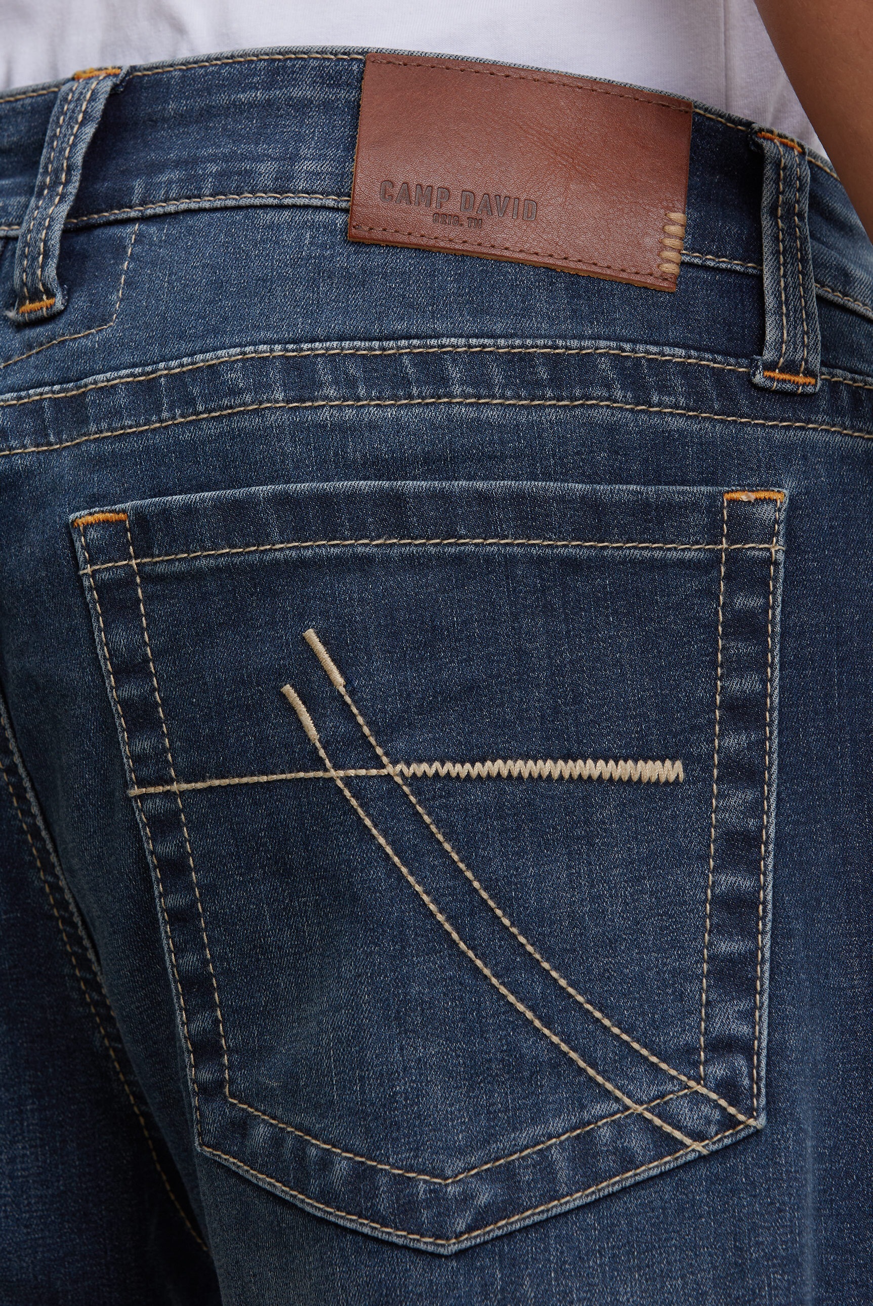 CAMP DAVID Jeansshorts mit Turn-Up Saum