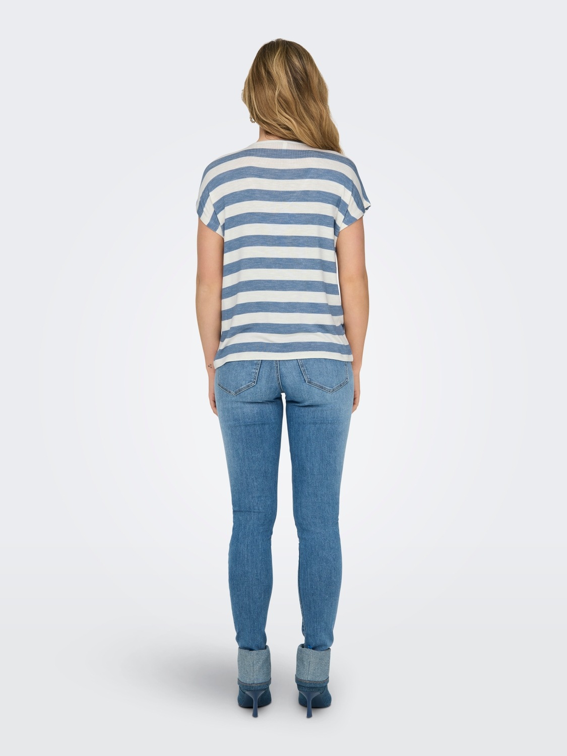 ONLY V-Shirt »ONLLIRA LIFE S/S V-NECK TOP JRS NOOS«