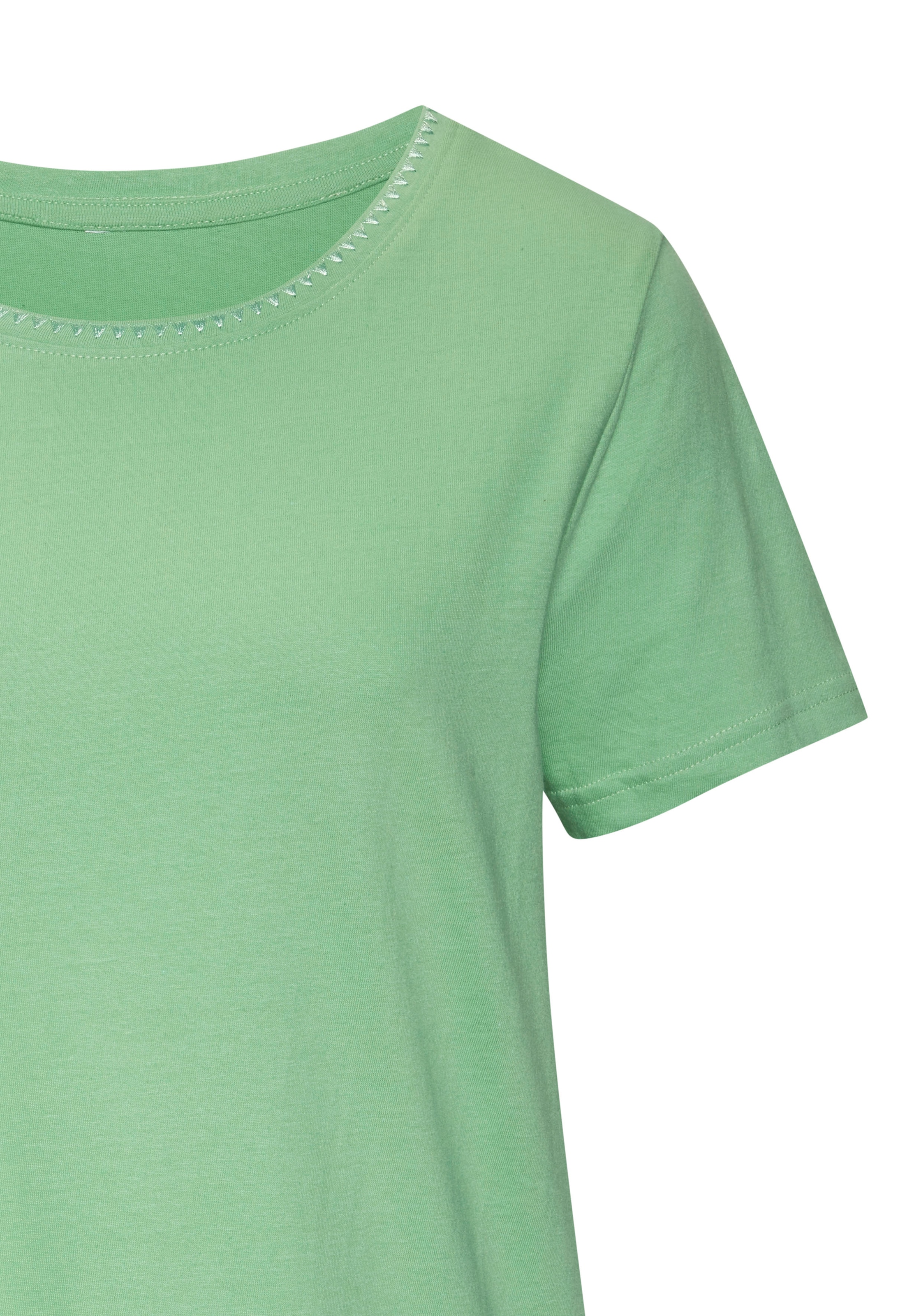 Vivance T-Shirt »mit modischer Kontraststickerei«, (Packung, 2er-Pack), aus weicher Baumwoll-Qualität