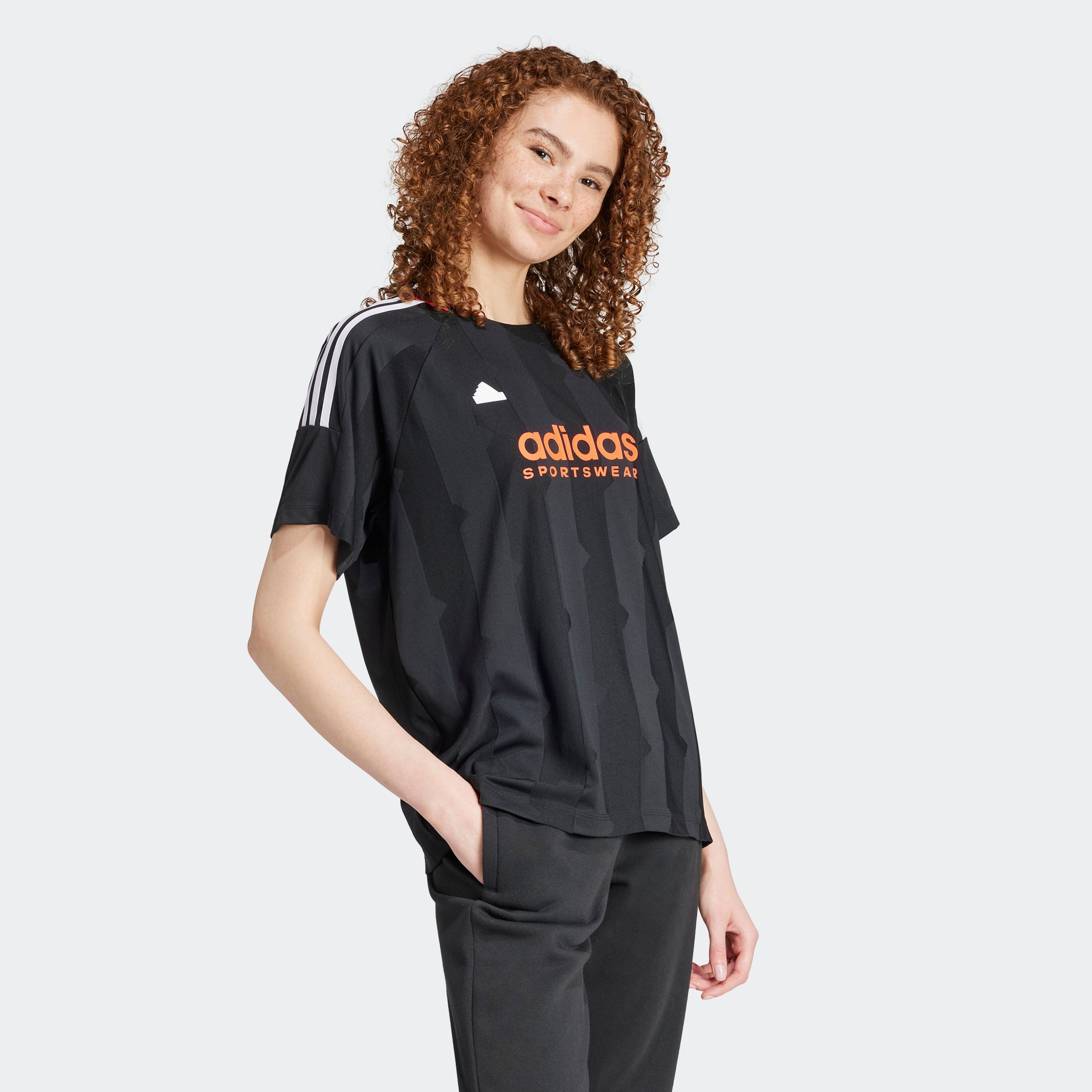 adidas Sportswear T-Shirt "W TIRO Q3 BOYFT" günstig online kaufen