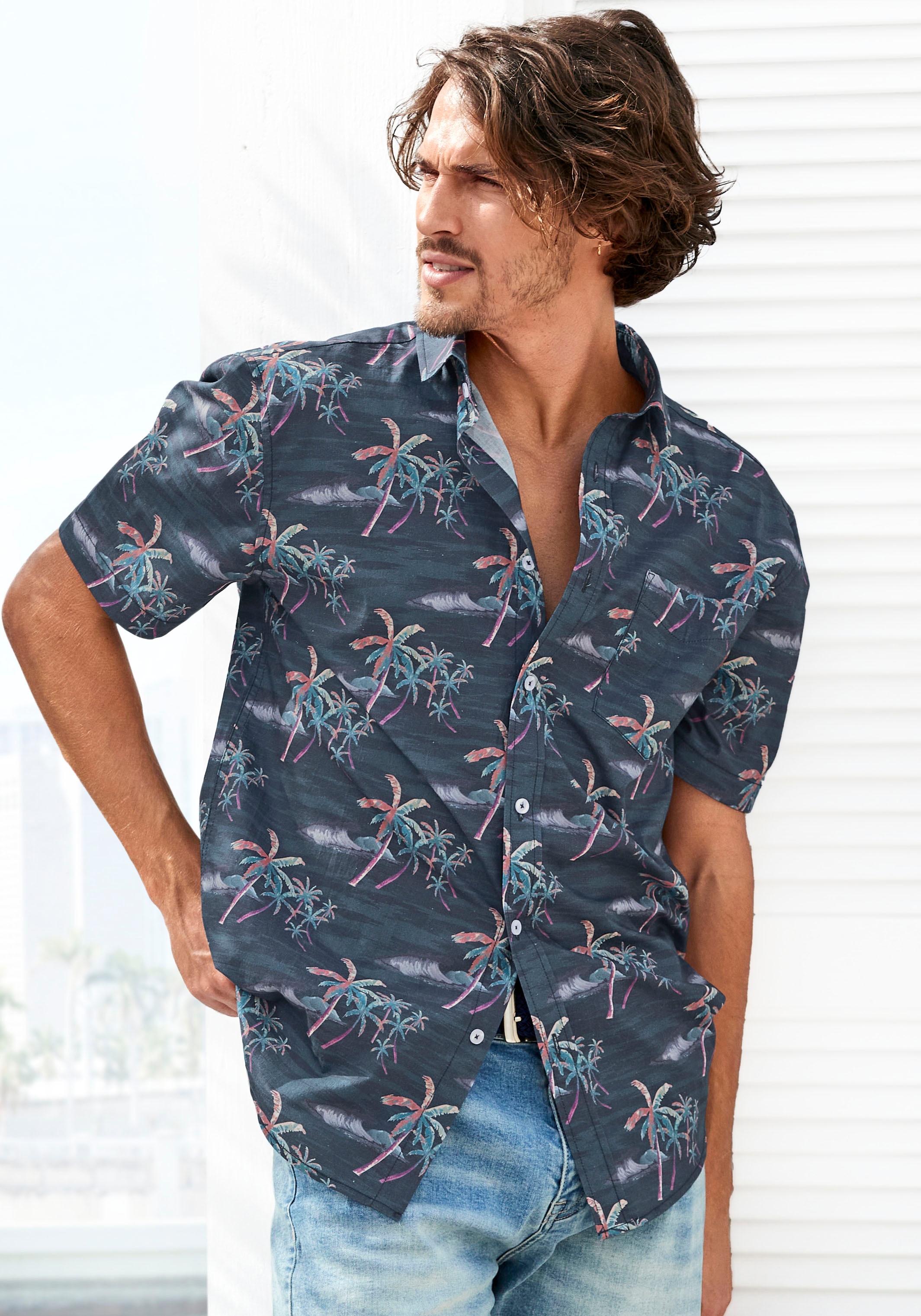 Hawaiihemd, Regular Fit, Kurzarm, Freizeithemd mit Palmenprint, reine Baumwolle