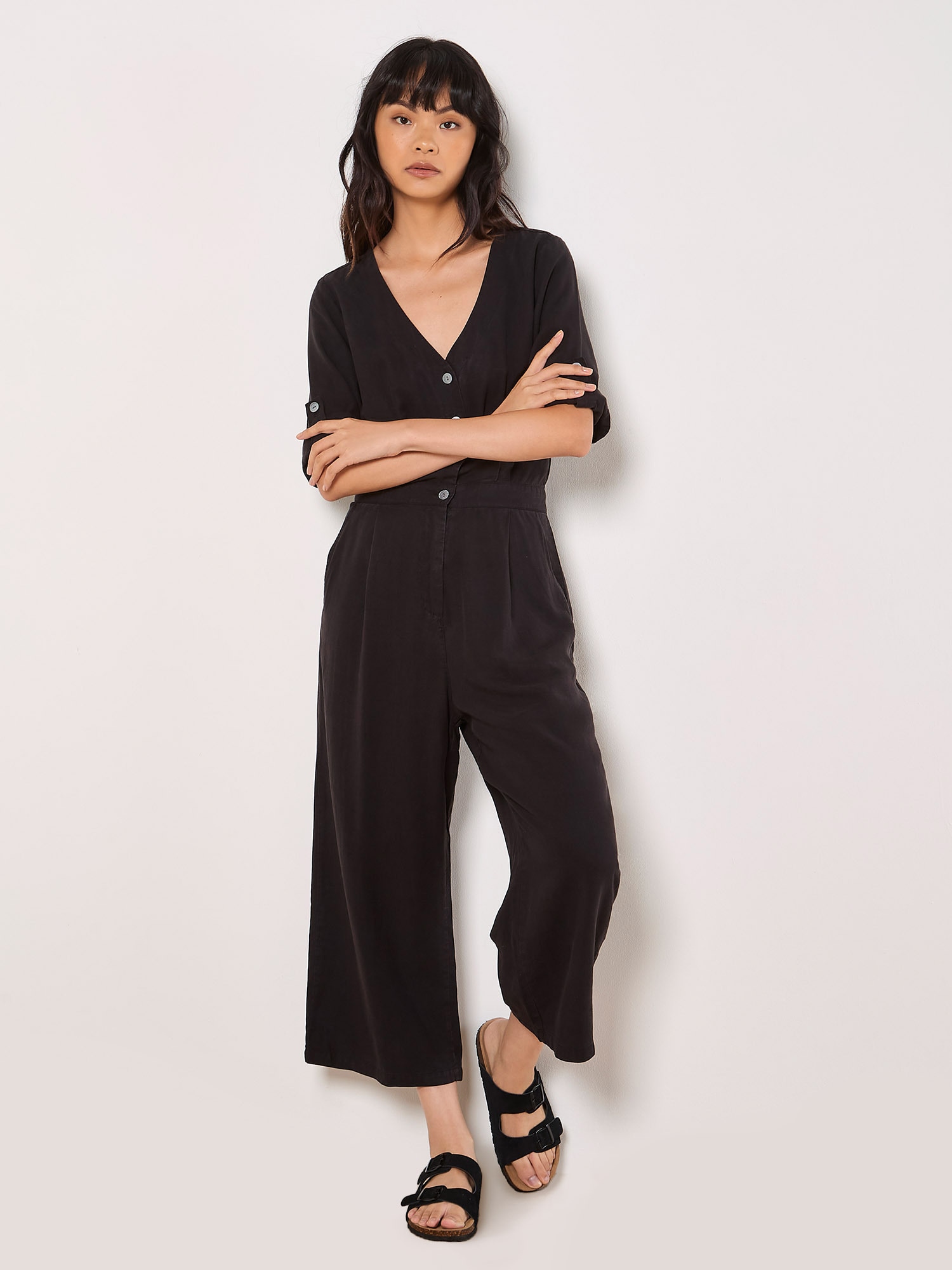 Apricot Jumpsuit "Jumpsuit mit Knopfleiste" mit Krempelarmen