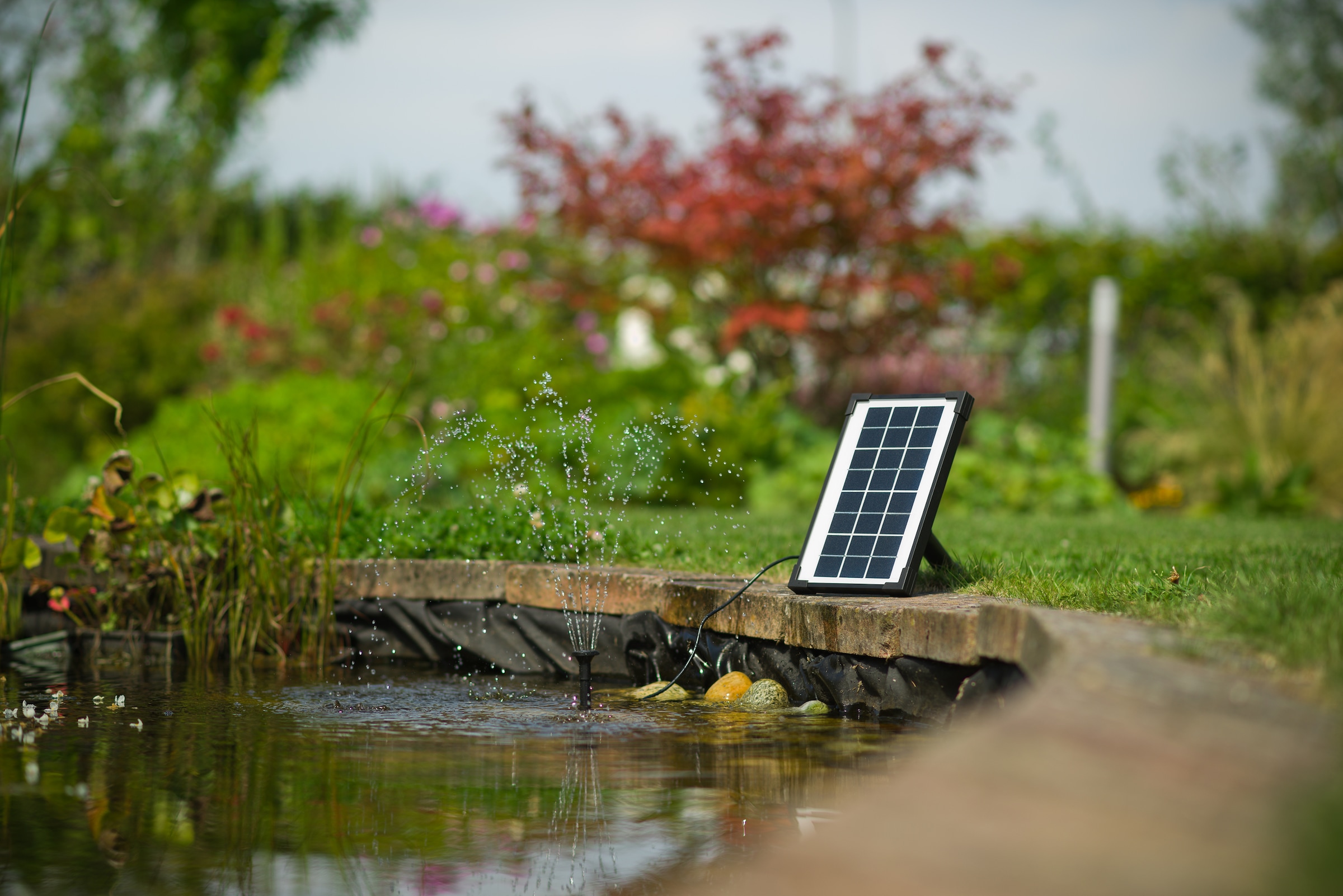 Ubbink Springbrunnenpumpe "SolarMax 250", Solar-Energie Direktbetrieb günstig online kaufen