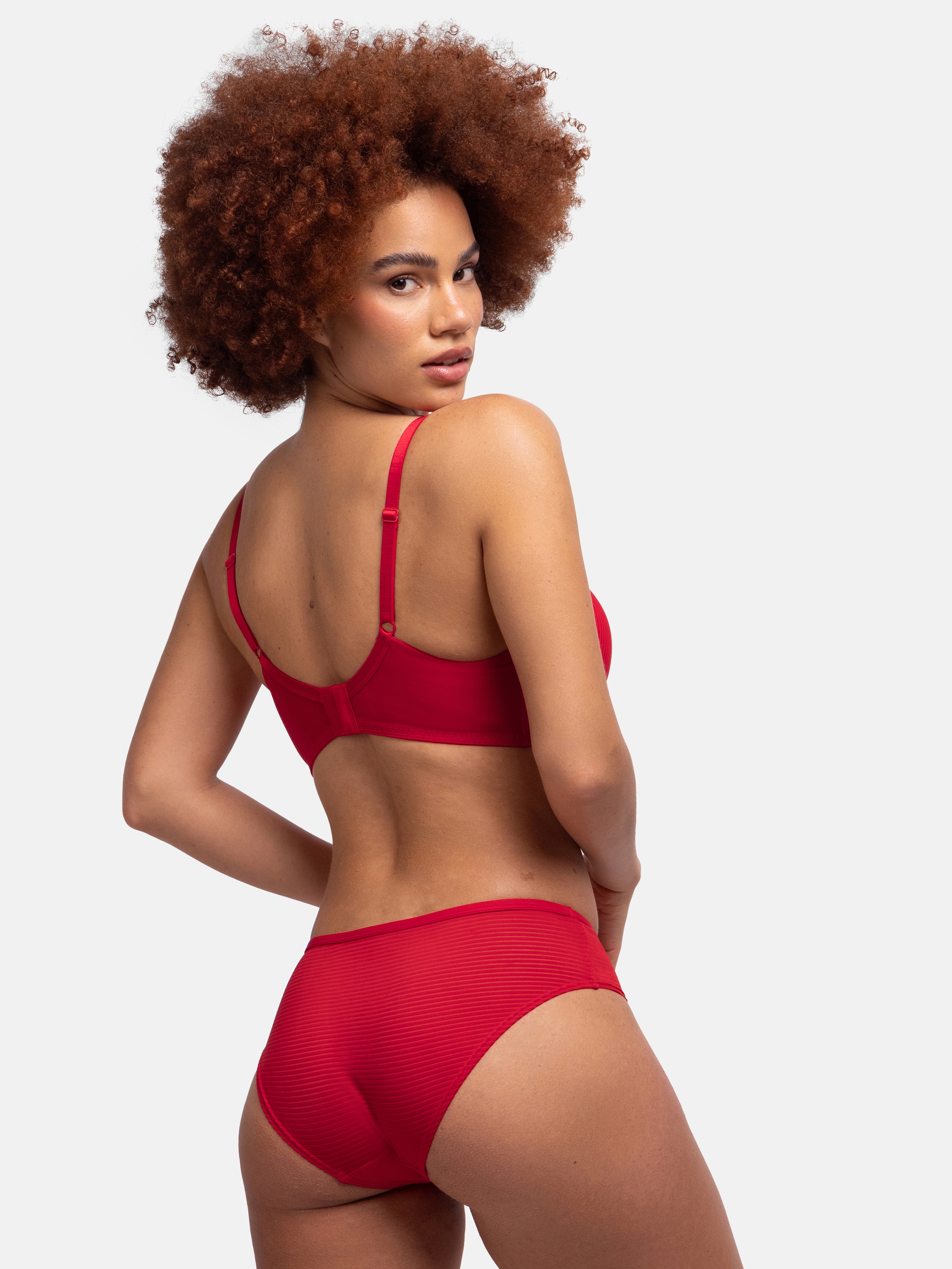 Dorina Bügel-BH »Carmen«, Curves mit geformten Körbchen