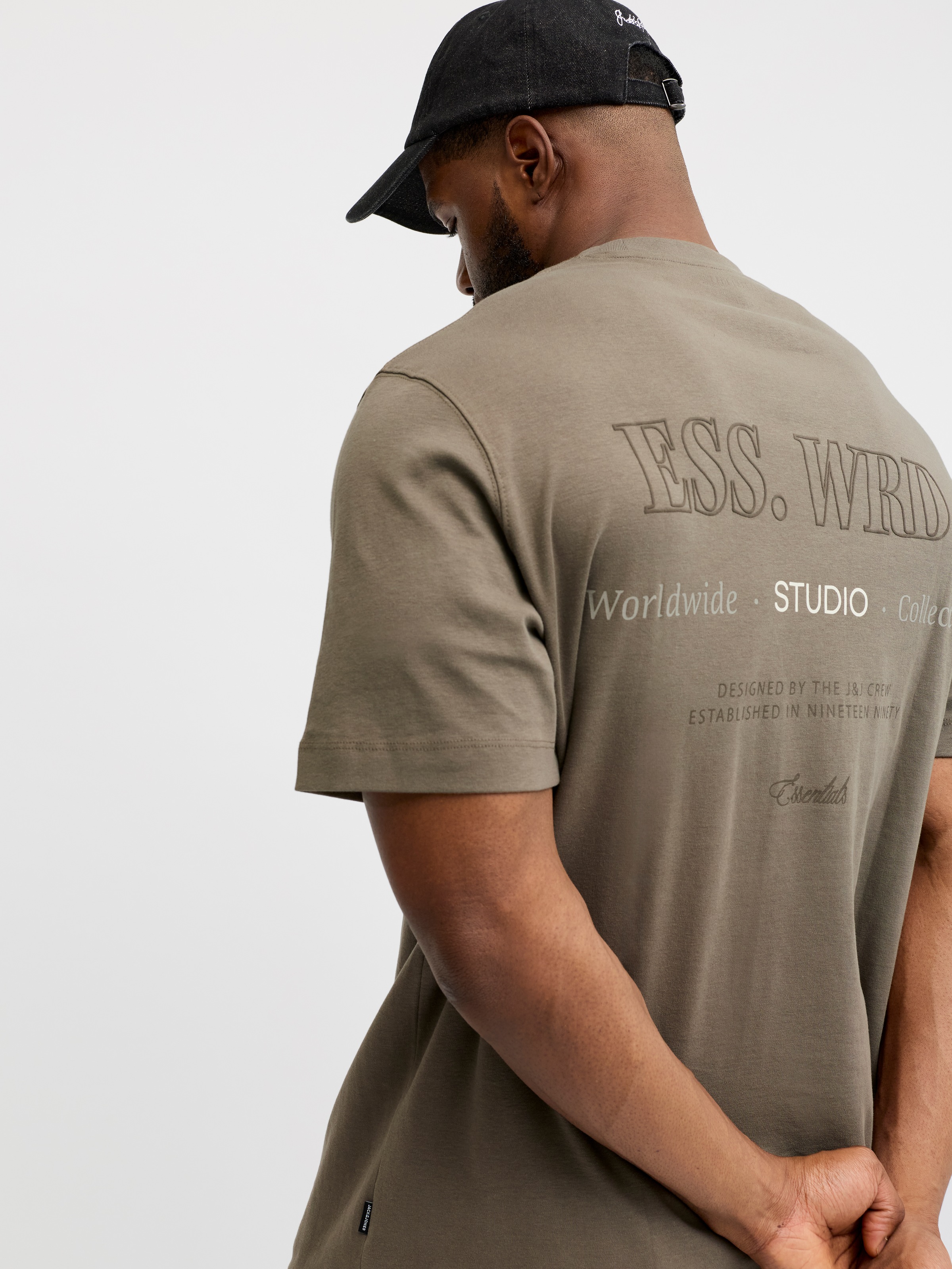 Jack & Jones PlusSize T-Shirt "JJEURBAN EDGE STUDIO TEE SS SN PLS" mit Logo günstig online kaufen