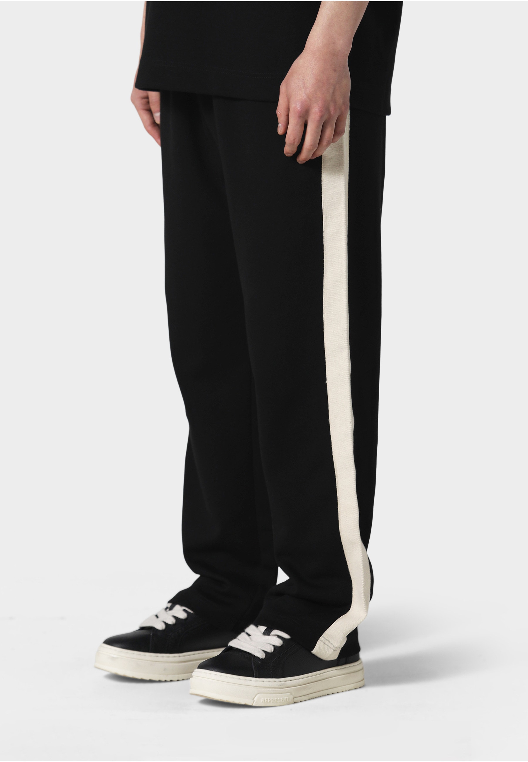Irasuto Studios Stoffhose »Irasuto Studios OPEN HEM PANTS«