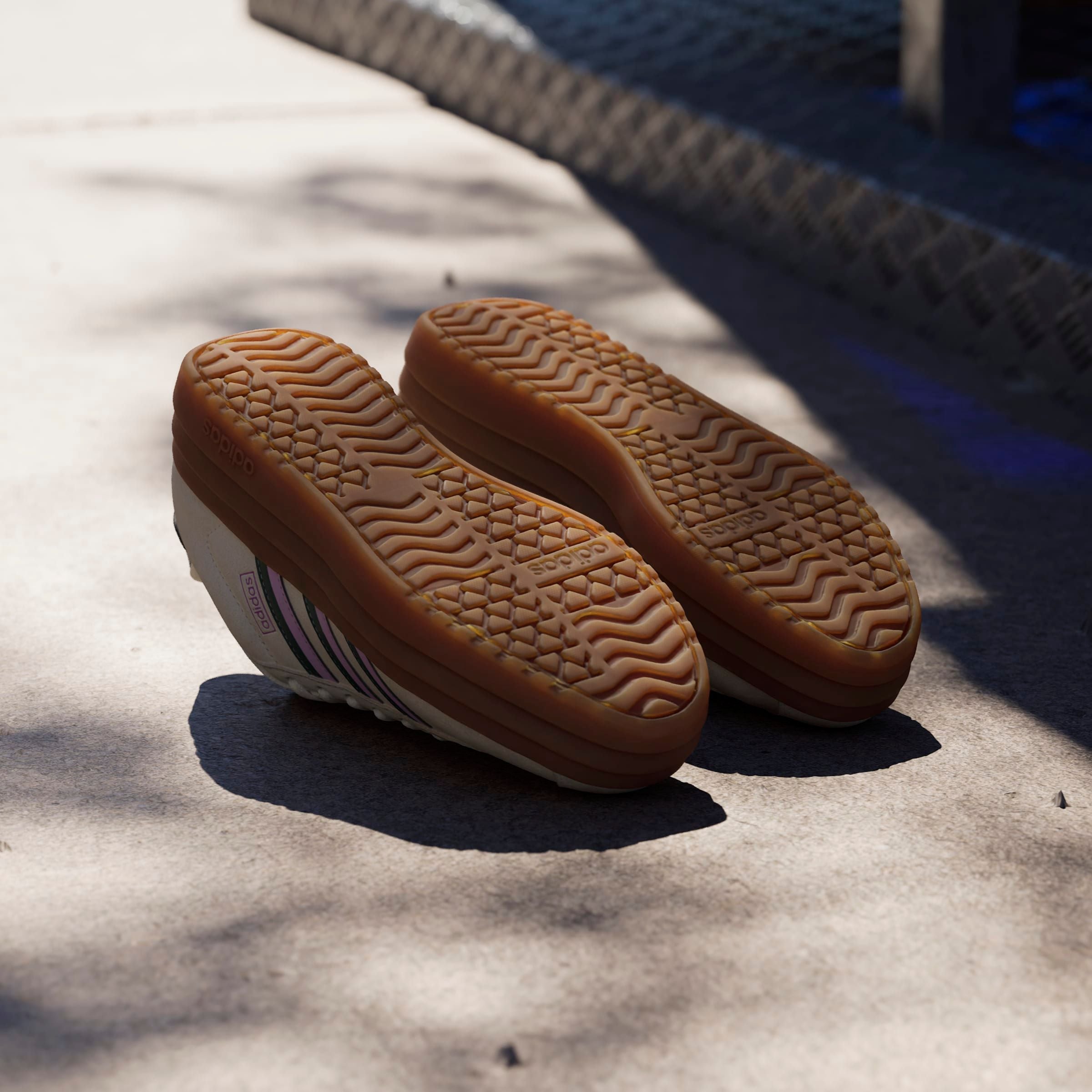 adidas Sportswear Sneaker »VL COURT BOLD«, Design auf den Spuren des adidas Gazelle Bold