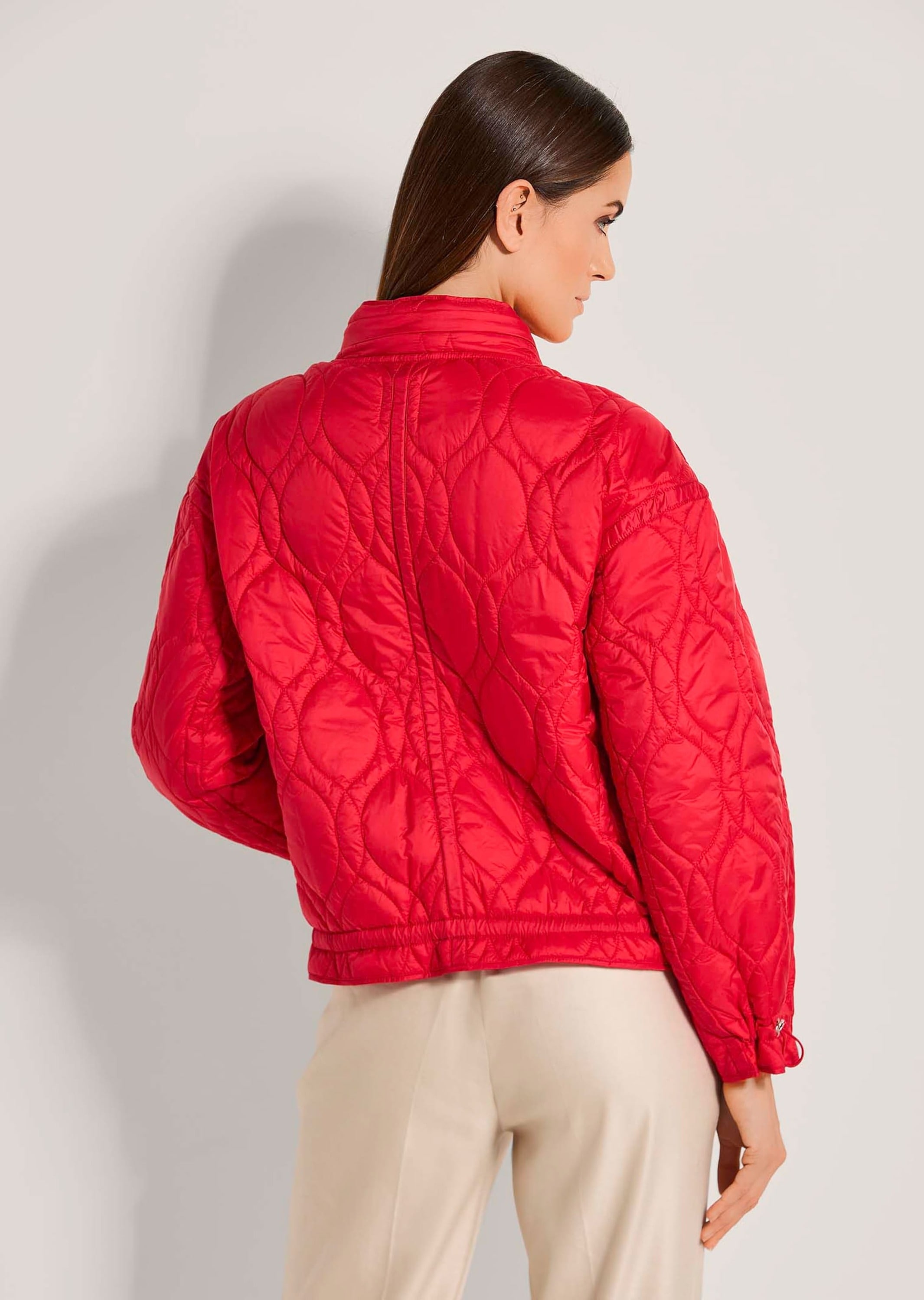 MADELEINE Kurzjacke »Jacke Jacke aus leicht wattiertem Sommer-Stepp«