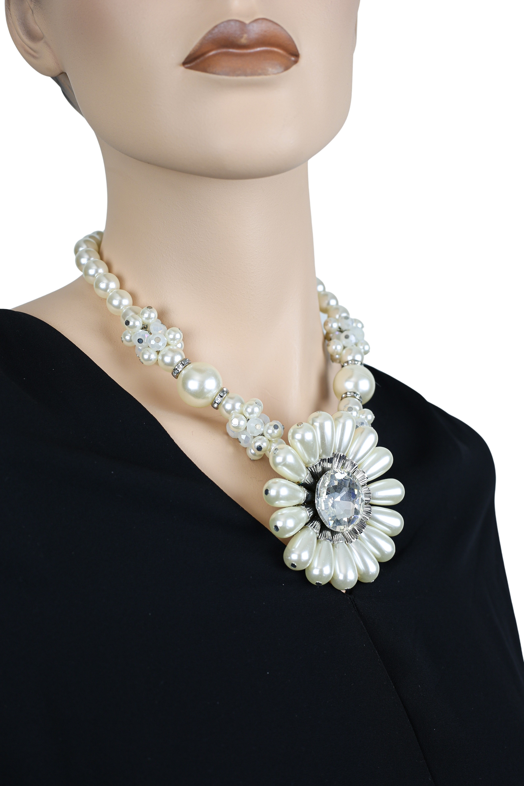 COLLEZIONE ALESSANDRO Kette mit Anhänger »Perla«, in Blumenoptik