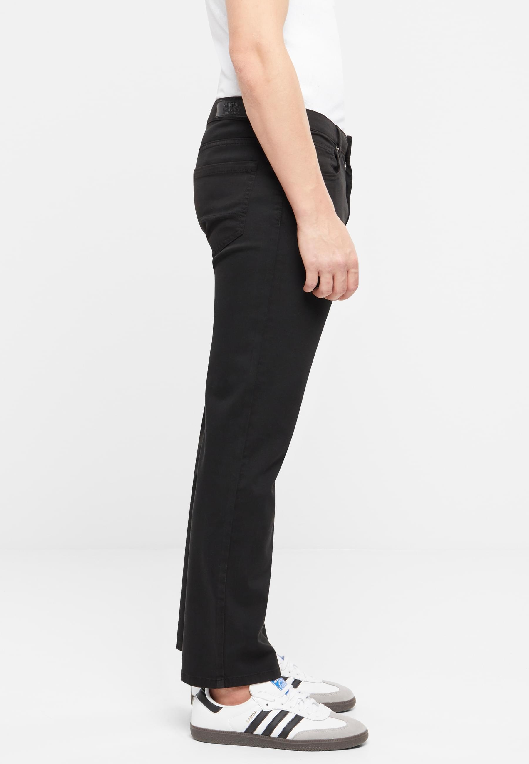 URBAN CLASSICS Stoffhose »Urban Classics Herren Stretch Twill 5 Pocket Pants«, (1 tlg.)