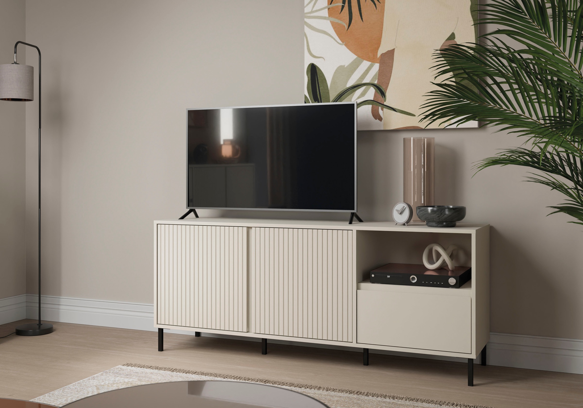 Home affaire Lowboard "viel Stauraum, Soft Close, 2 Türen und 1 Schubkasten günstig online kaufen