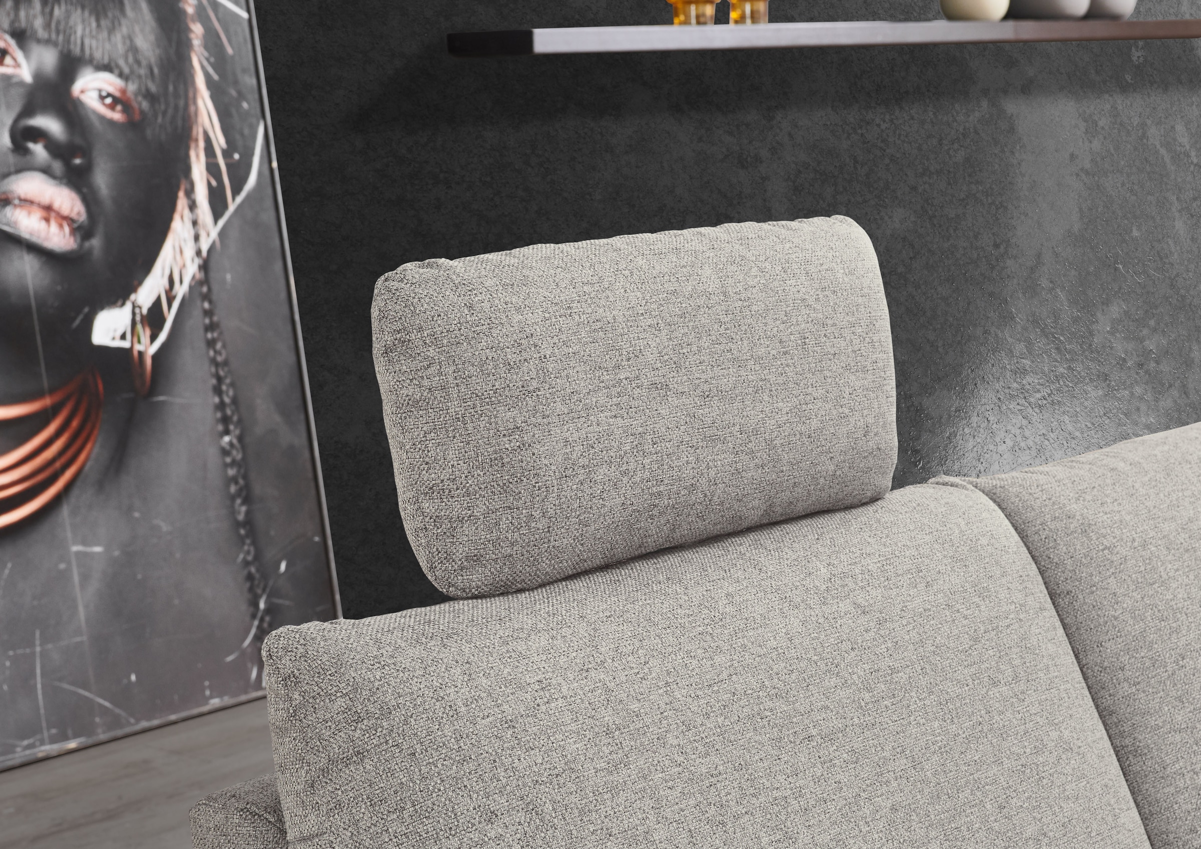 PLACES OF STYLE Ecksofa »Sarsina: mit Tonnentaschen-Federkern, perfekt zum Entspannen L-Form« inklusive 2 motorischen Relaxfunktionen mit Herz-Waage-Beschlag