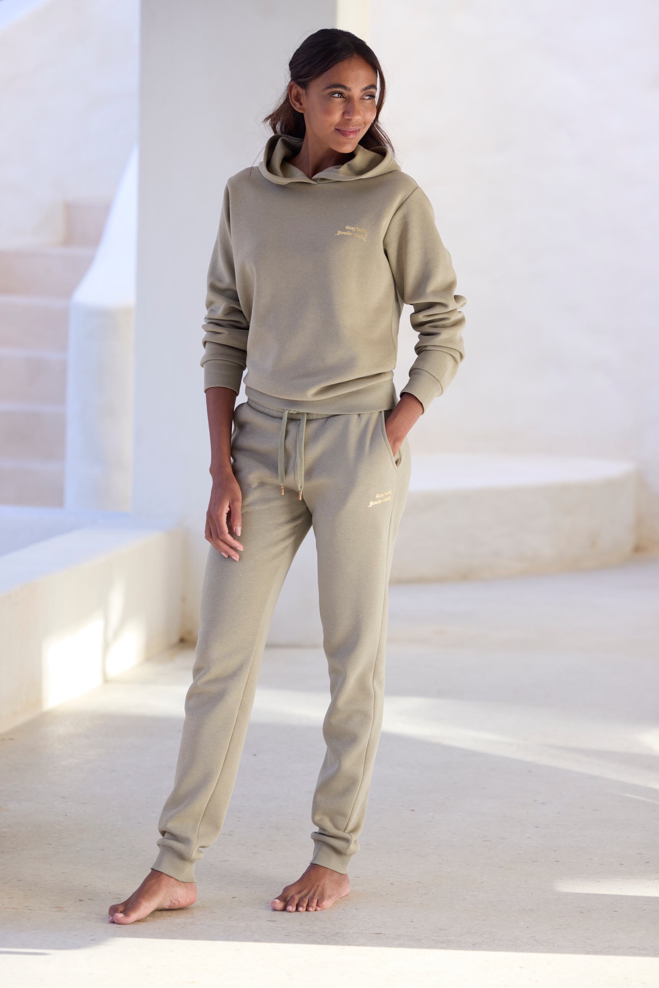 LASCANA Sweathose, aus hochwertiger Sweatware günstig online kaufen