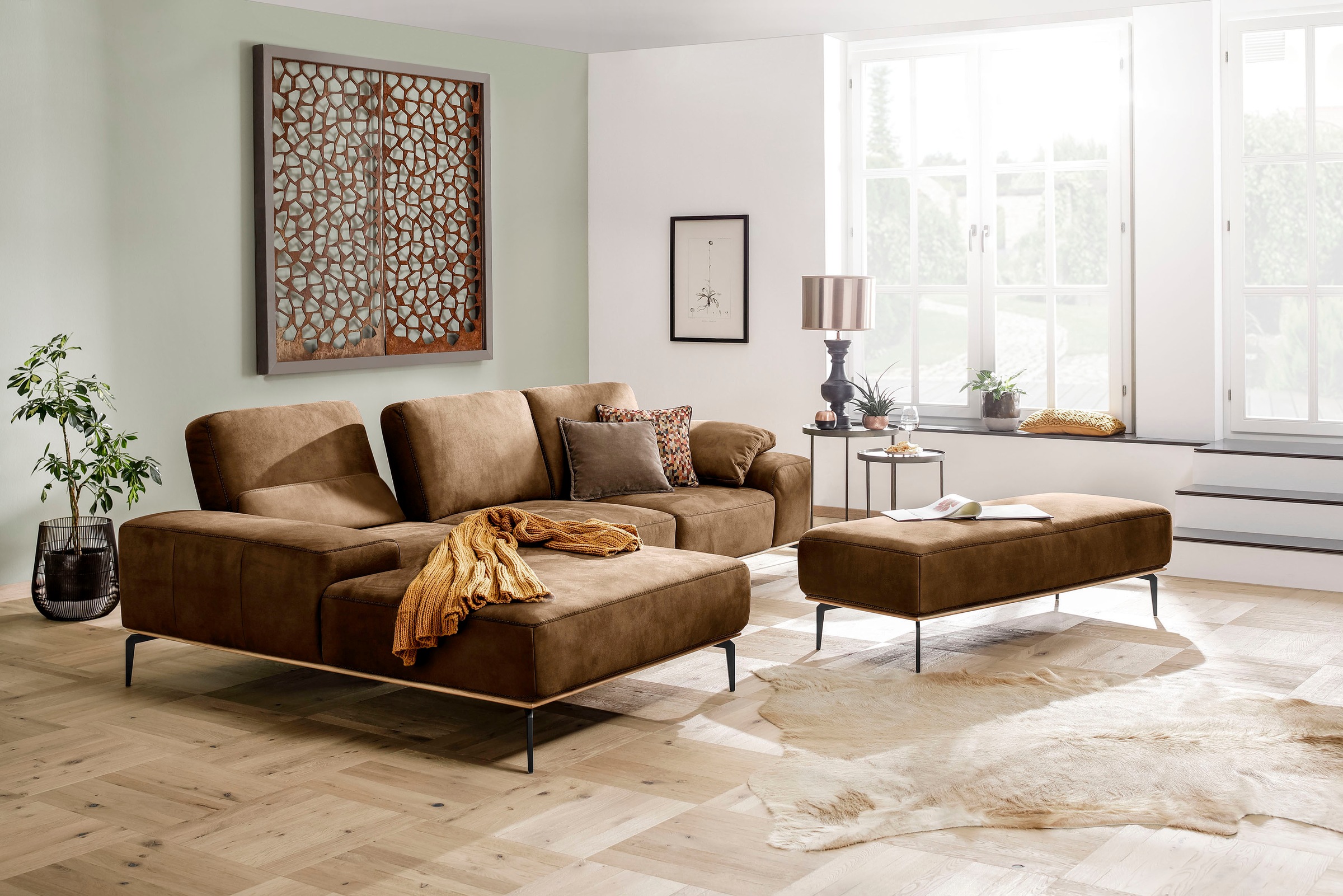 W.SCHILLIG Ecksofa »run, Designsofa mit tollem Sitzkomfort, bequem, L-Form«, mit Holzsockel, Füße in Schwarz pulverbeschichtet, Breite 299 cm