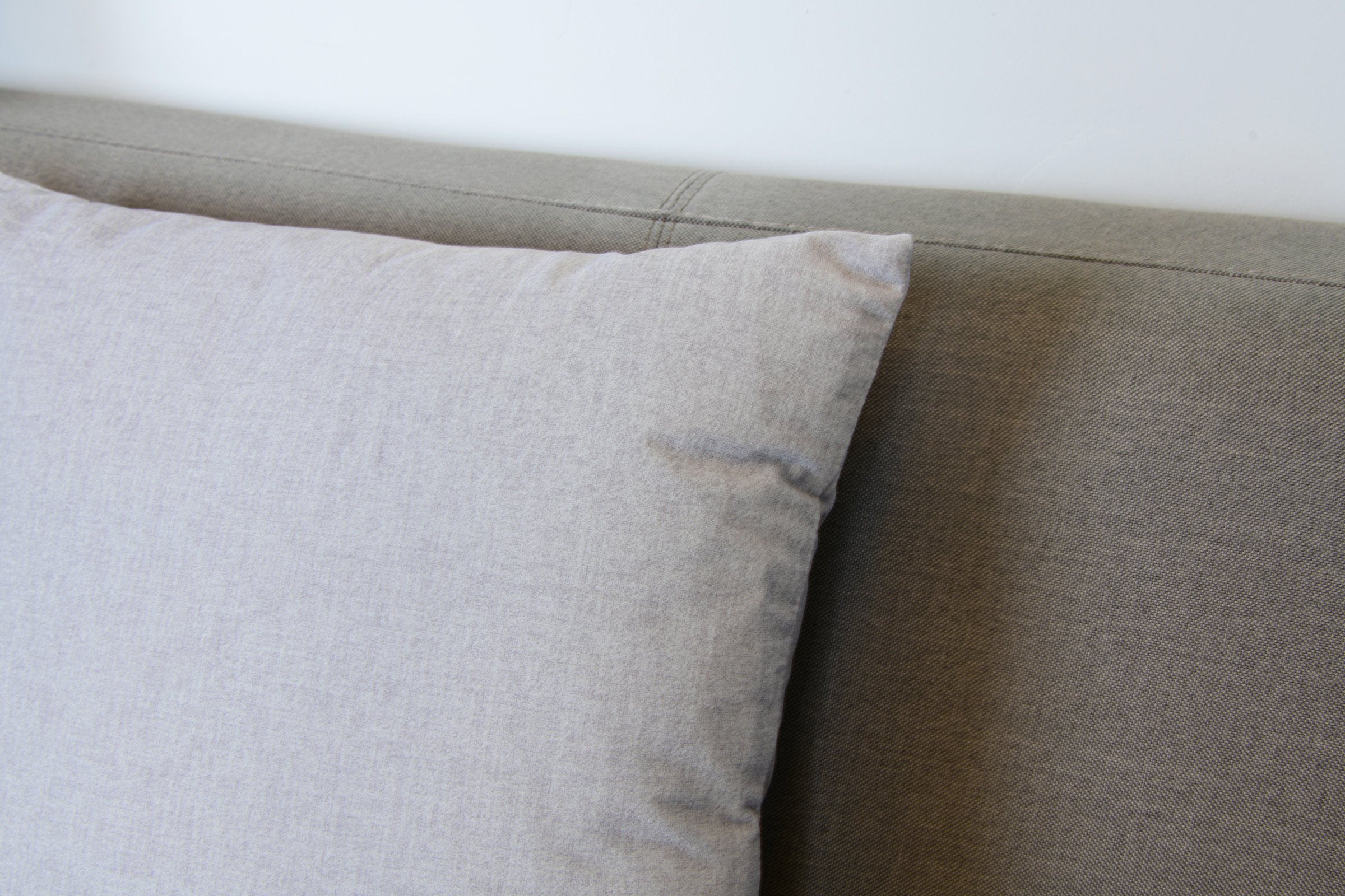 MIRRORS AND MORE Dekokissen »NED« unifarben, Dekokissen mit Füllung