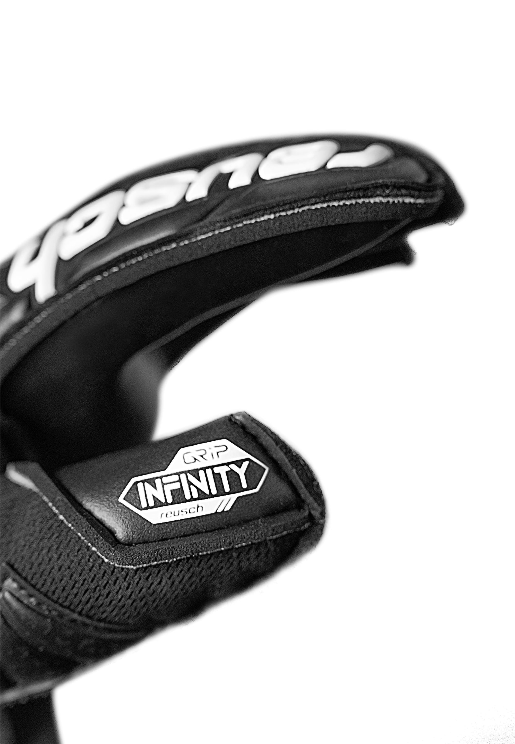 Reusch Torwarthandschuhe »Attrakt Infinity Resistor«, mit perfektem Grip