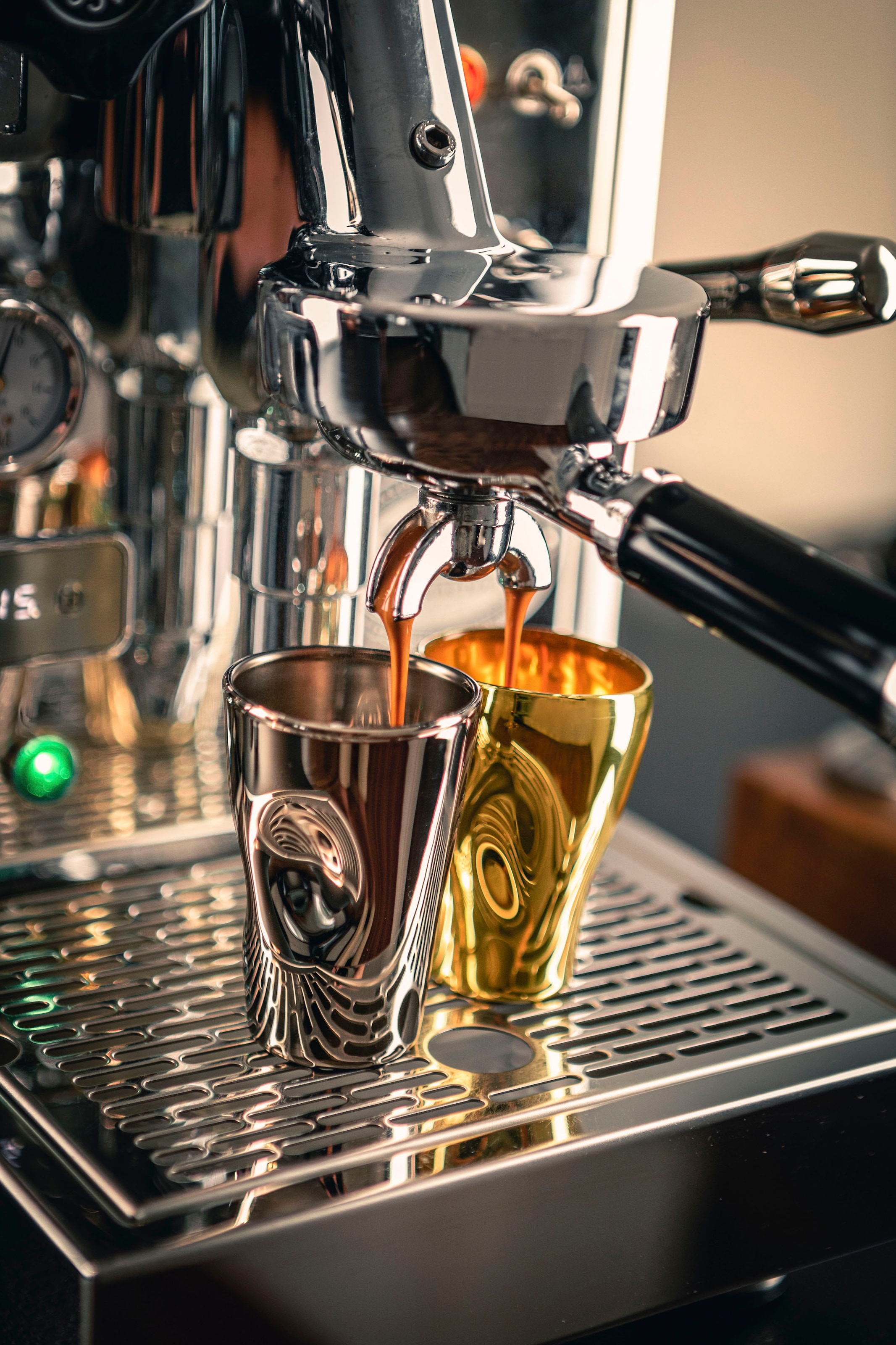 Eisch Espressoglas »UNIK«, (Set, mit ml Untertasse | 2 100 Espressoglas Geschenkröhre), veredelt mit Untertasse, Espressoglas Echtgold, tlg., BAUR mit in