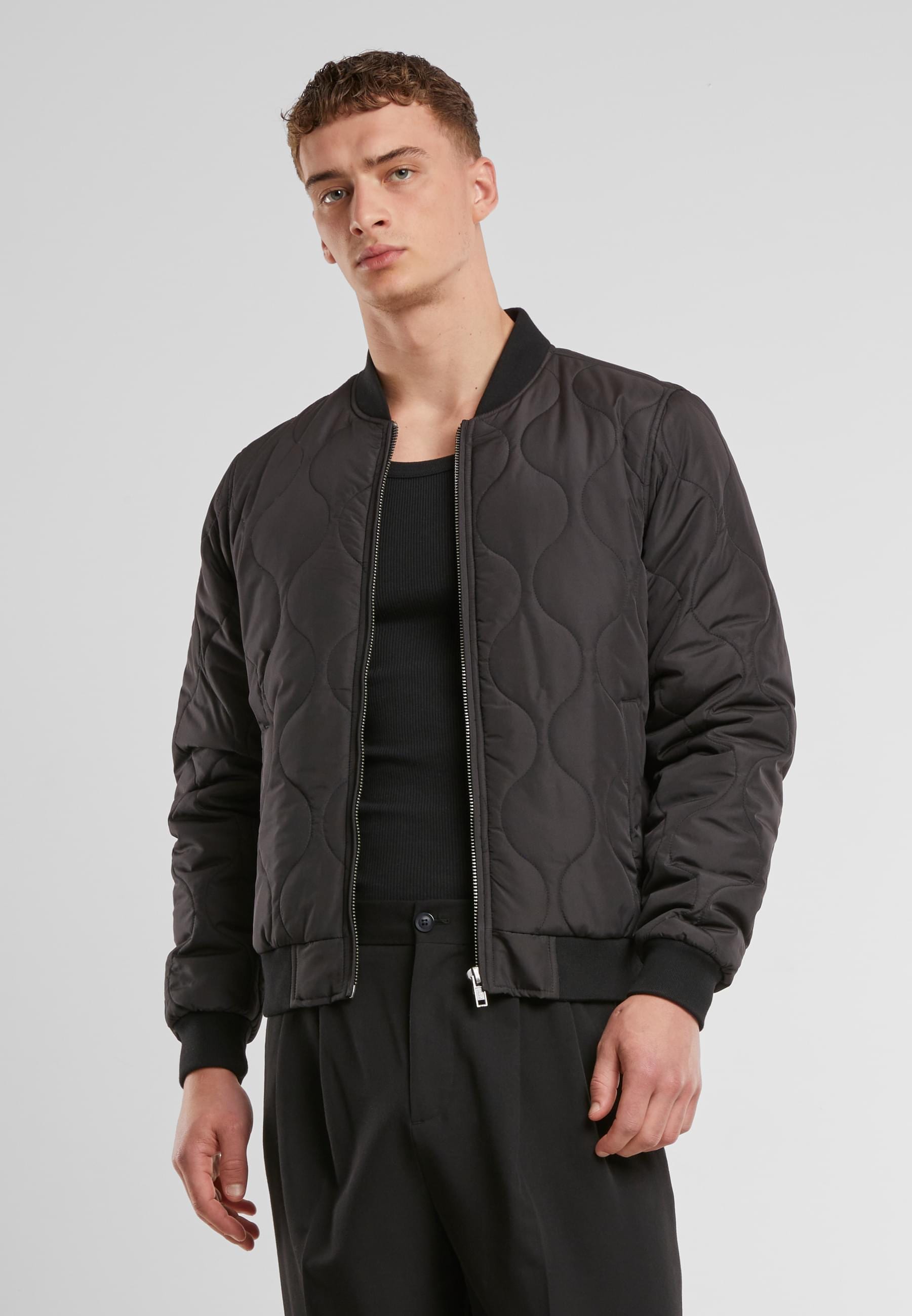 URBAN CLASSICS Bomberjacke »Urban Classics Onion Quilted Bomber«, (1 St.), ohne Kapuze