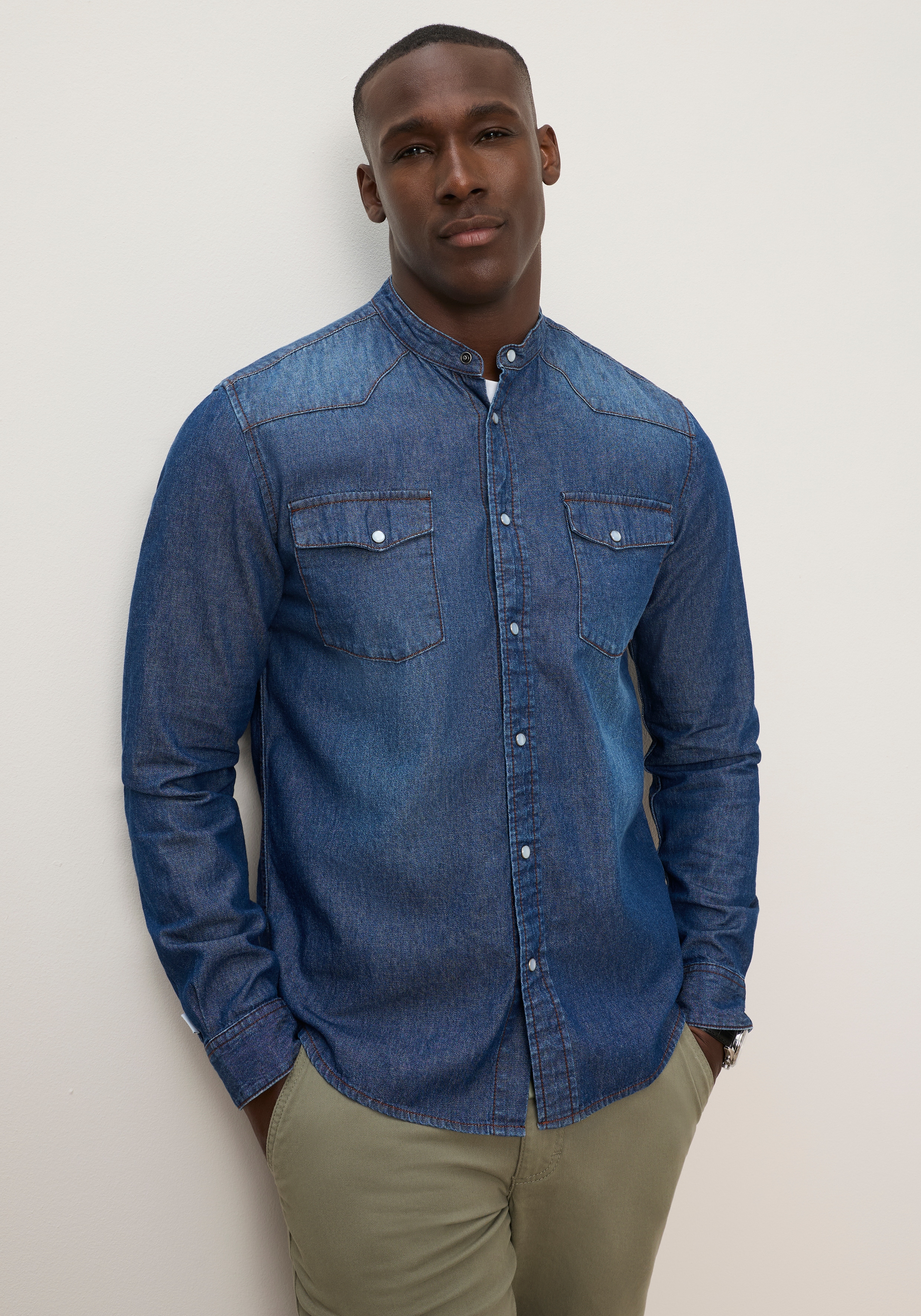 DELMAO Jeanshemd aus Baumwolle in Denim-Qualität, mit Stehkragen