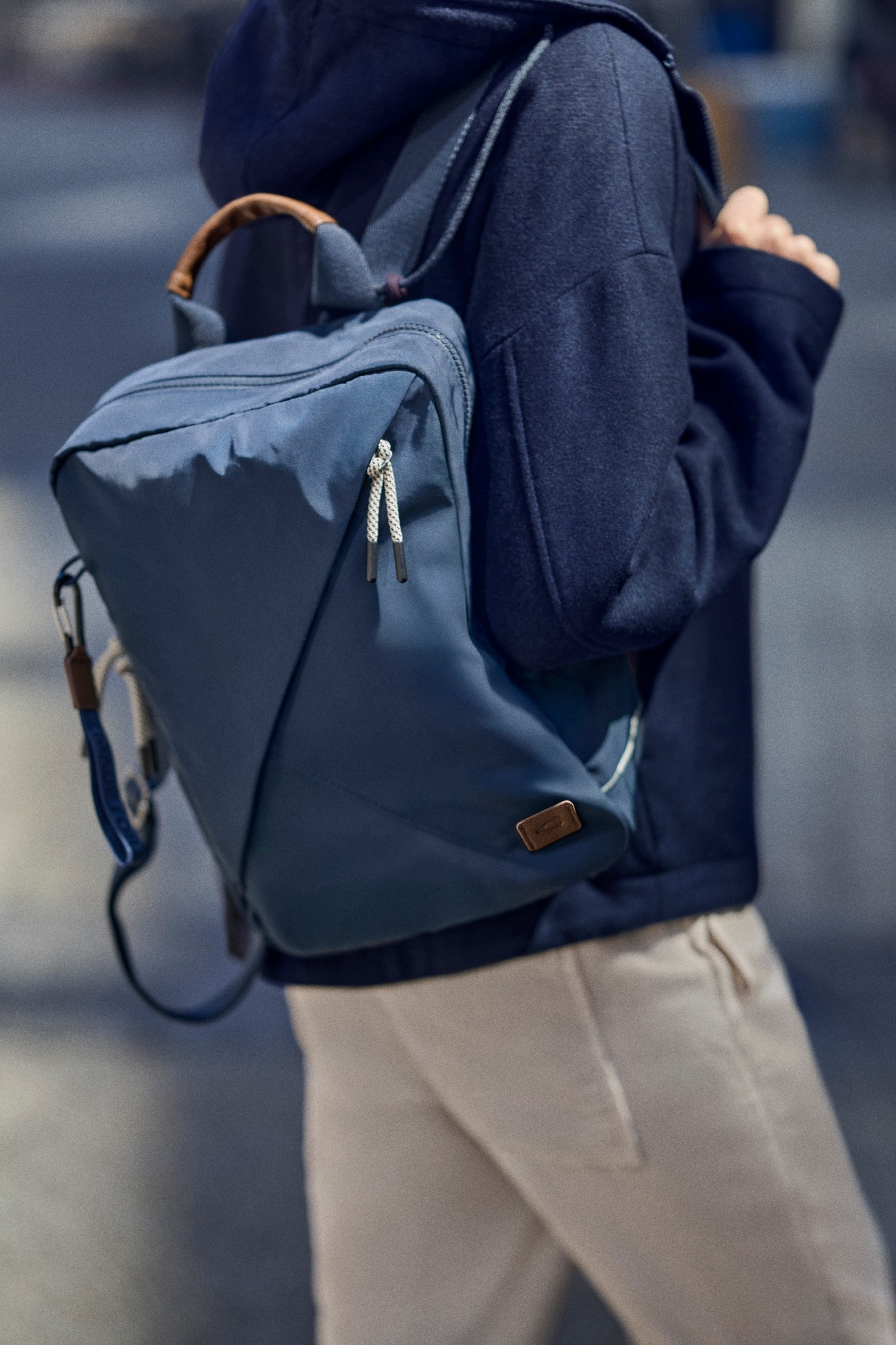 camel active Rucksack »Aurum«, aus recyceltem, robusten Nylon leichtgewichtig mit feinen Details