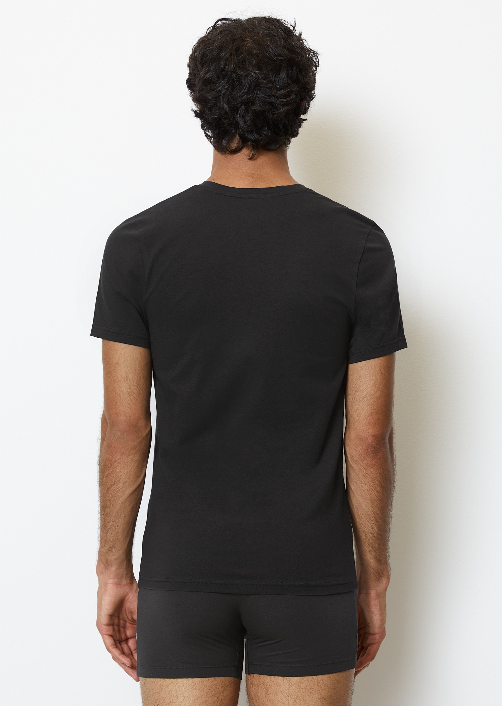 Marc O'Polo Unterziehshirt »Essentials« mit V-Ausschnitt und kurzem Arm