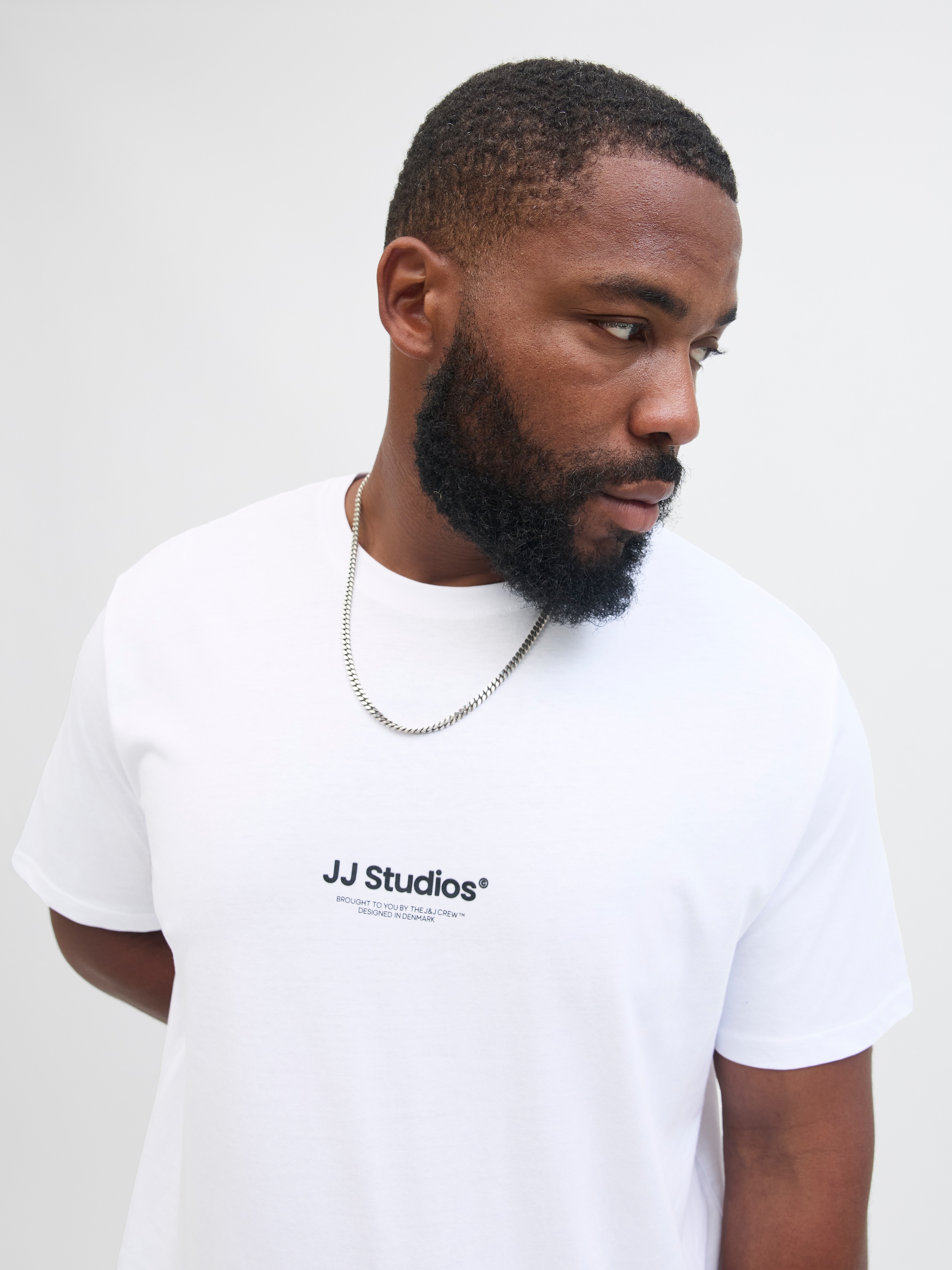 Jack & Jones PlusSize T-Shirt »JJESOHO TEE SS CREW NECK NOOS PLS«, mit Logobranding