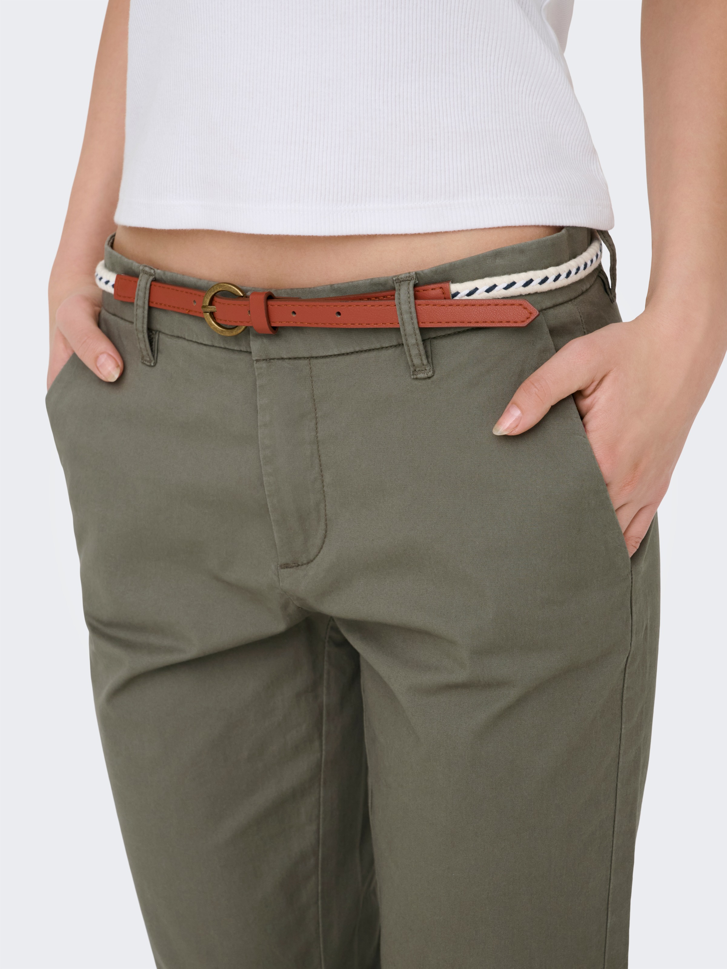 ONLY Chinohose "ONLBIANA – Chinohose mit Gürtel und Umschlagsaum" slim fit, günstig online kaufen