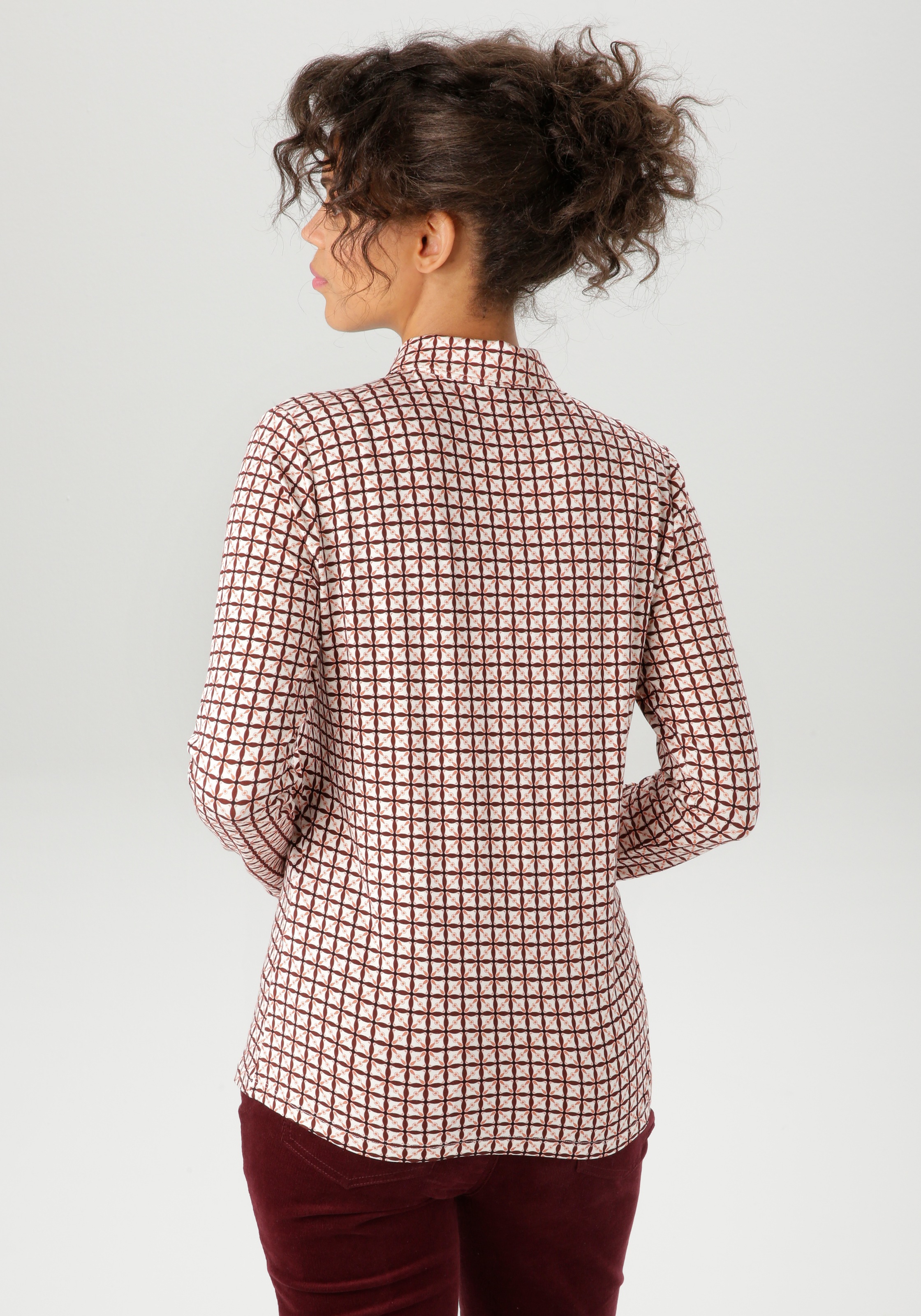Aniston CASUAL Hemdbluse mit farbharmonischem Retro-Muster günstig online kaufen