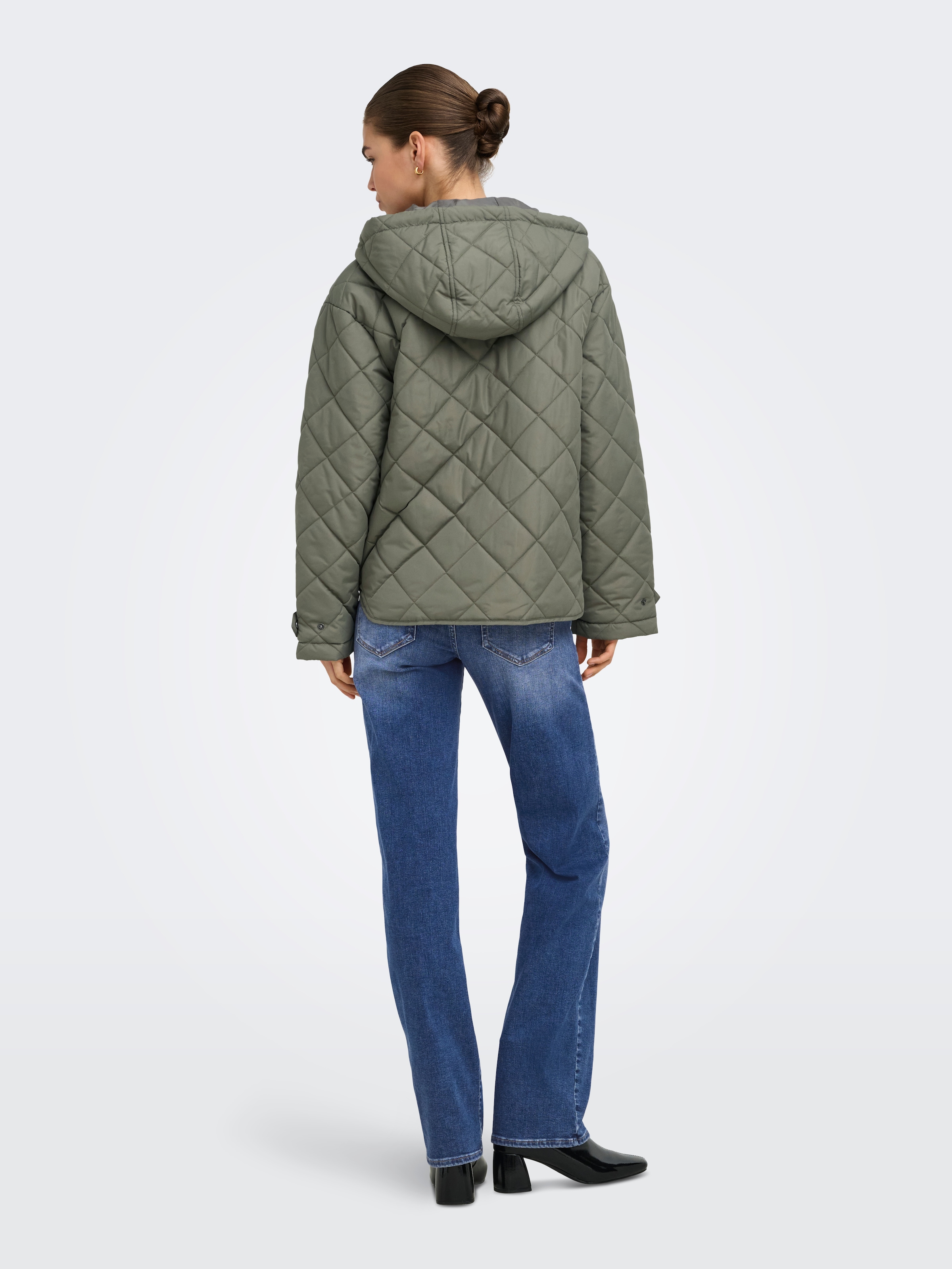ONLY Steppjacke »ONLJULIET QUILTED HOOD JACKET NOOS OTW« mit Kapuze Kunstfaser, gesteppte Optik