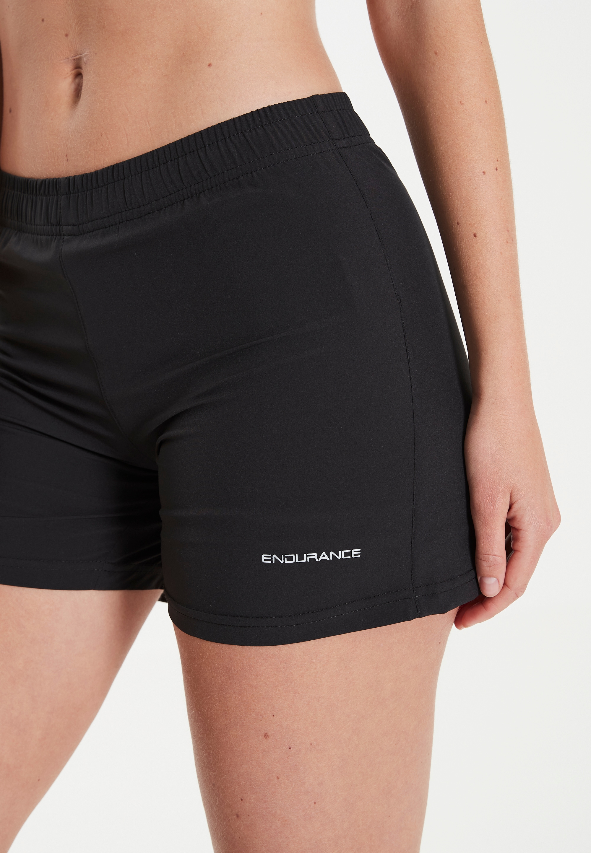ENDURANCE Shorts »Potenza 2 in 1 Shorts«, mit haltgebender Innenshorts