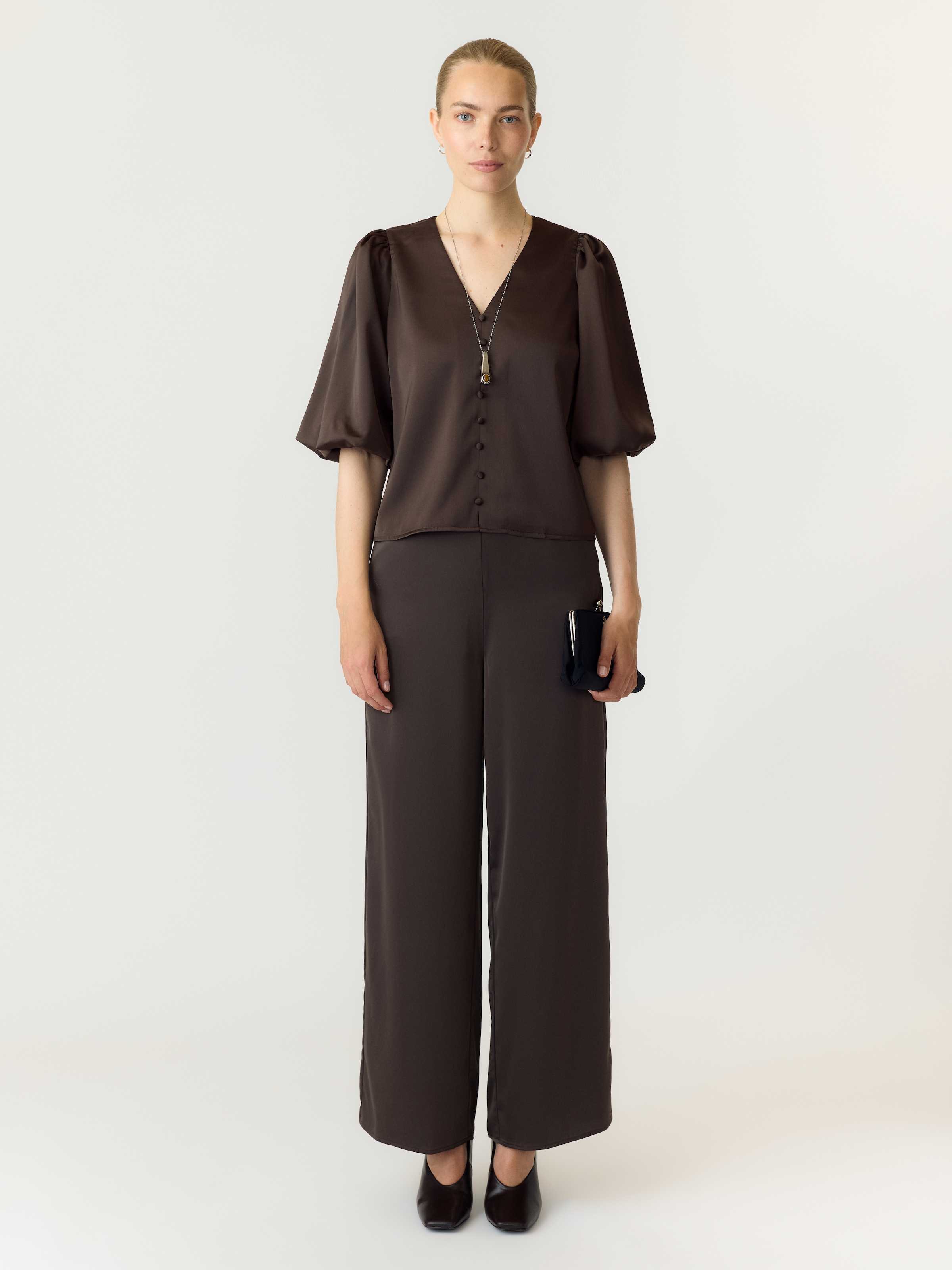 Y.A.S Kurzarmbluse »YASPELLA 2/4 V-NECK TOP S. NOOS« Materialmix, regular fit