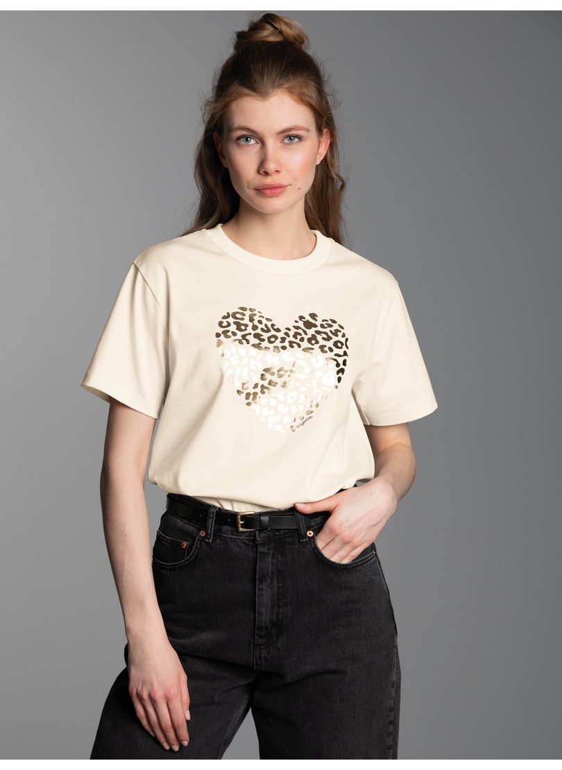 Trigema T-Shirt »TRIGEMA T-Shirt mit goldenem Leo-Herz-Print«, (1 tlg.)