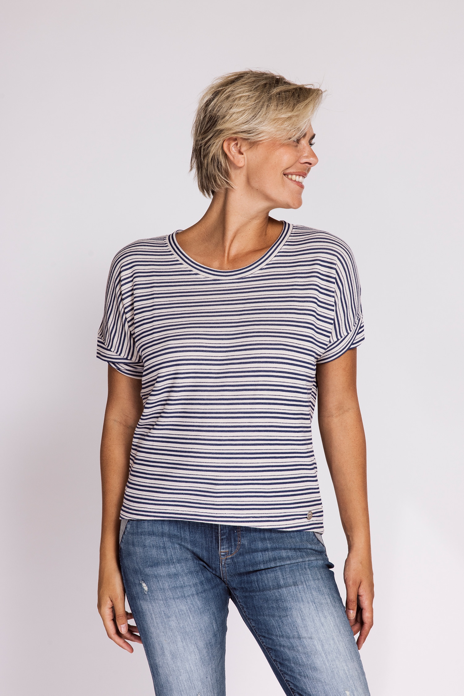 Zhrill Rundhalsshirt »RAHEL« Regular Fit, Kurzarm-Design, vorgewaschene Optik