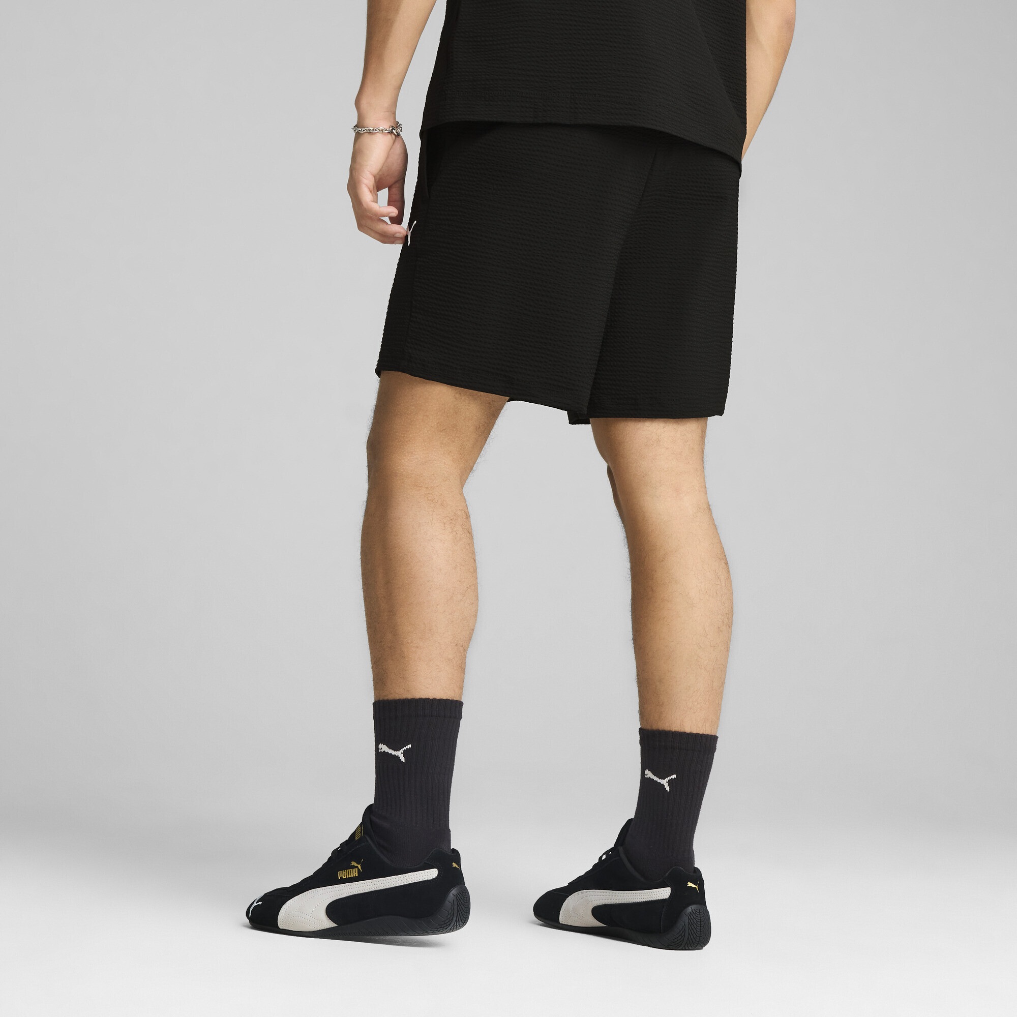 PUMA Shorts »WARDROBE ESS Relaxed 6" Seersucker-Shorts Herren«