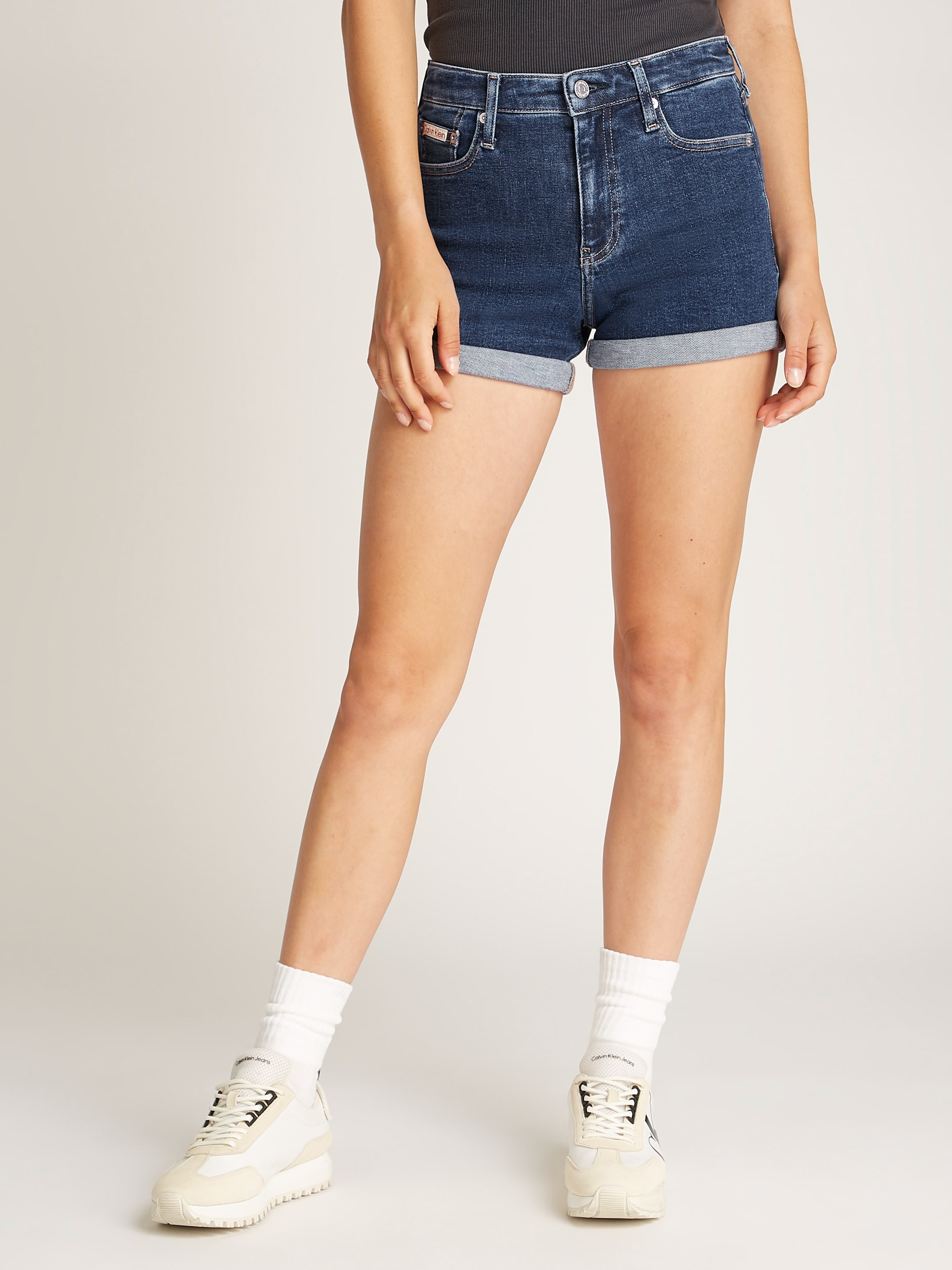 Calvin Klein Jeans Shorts "MID RISE SHORT", mit Umschlagsaum günstig online kaufen