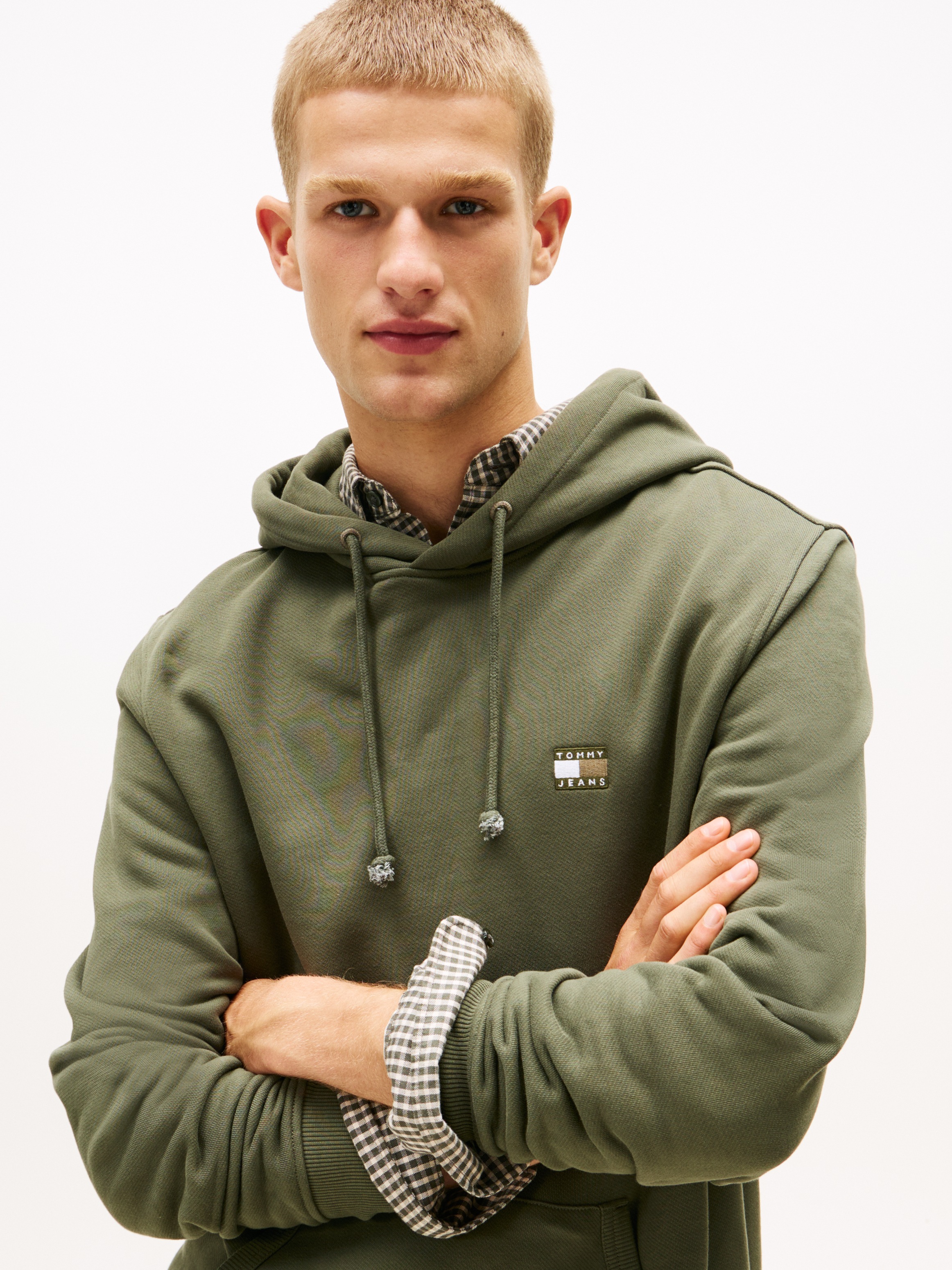 Tommy Jeans Hoodie "TJM REG BADGE HOODIE EXT", Mit Rundhalsausschnitt günstig online kaufen