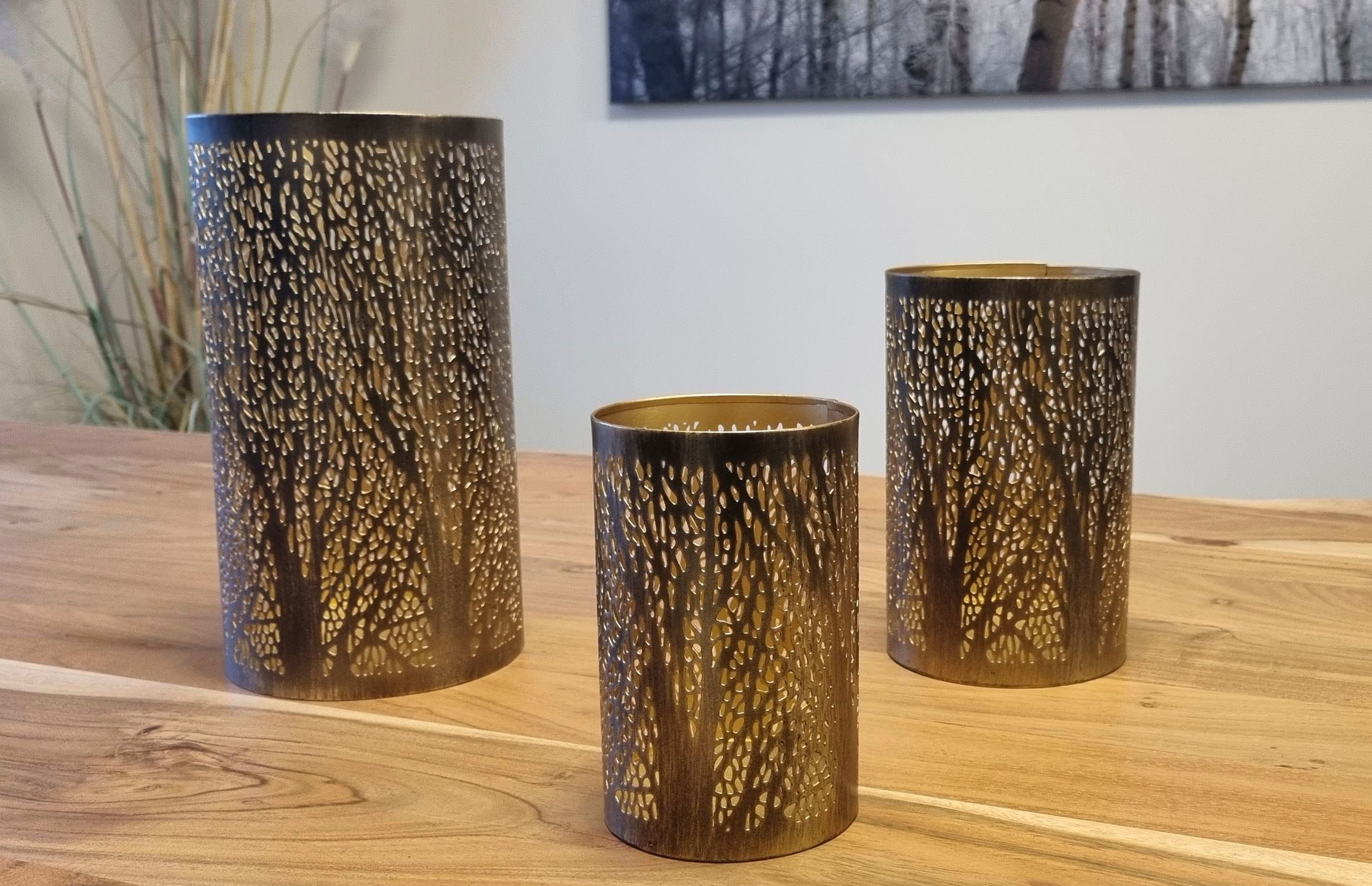 Ambiente Haus Kerzenlaterne »Stumpenkerzenhalter Walddesign, Höhe ca. 16 cm«, (1 St.), aus pulverbeschichtetem Metall